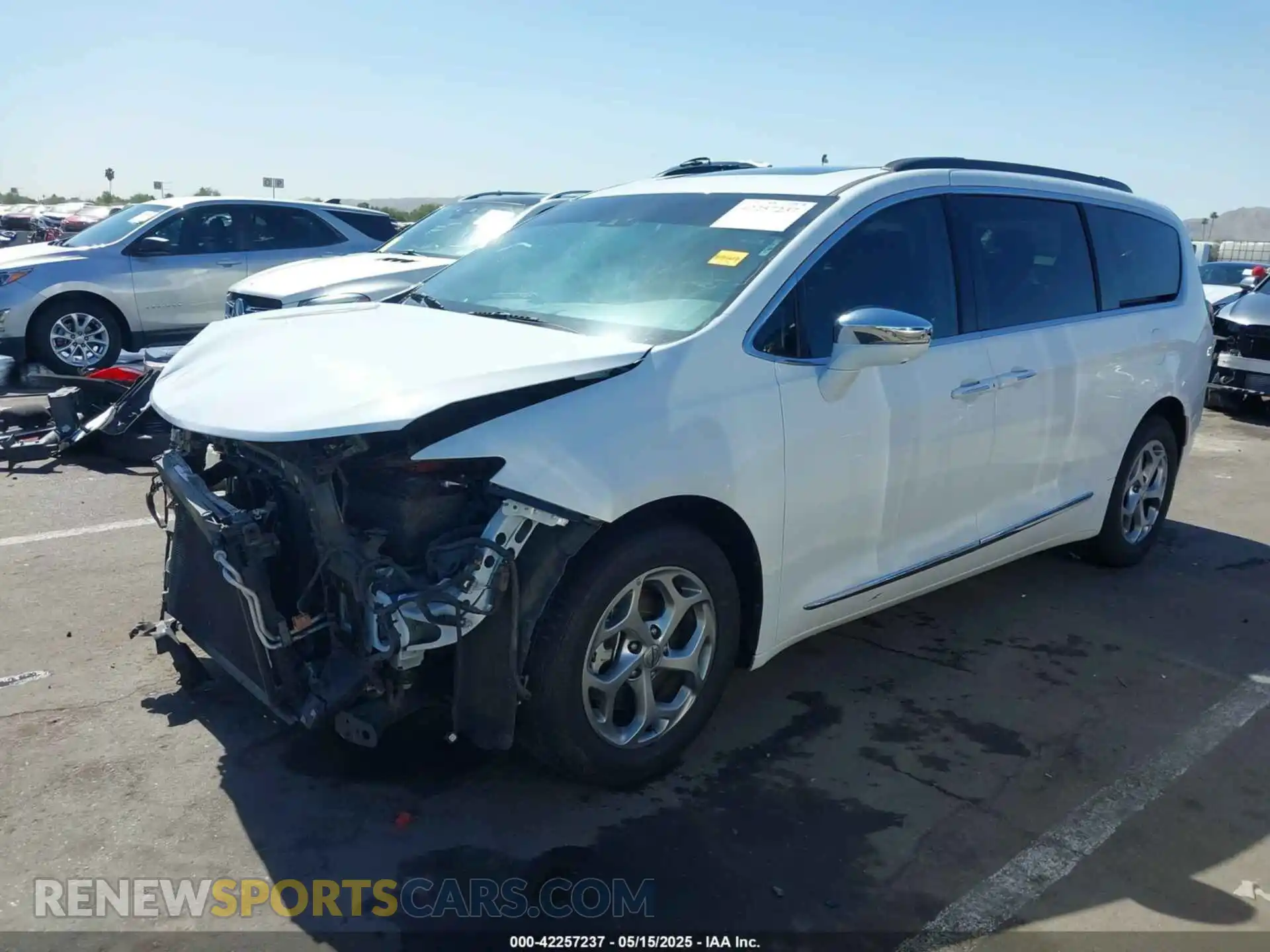 2 Photograph of a damaged car 2C4RC1GG9NR193284 CHRYSLER PACIFICA 2022