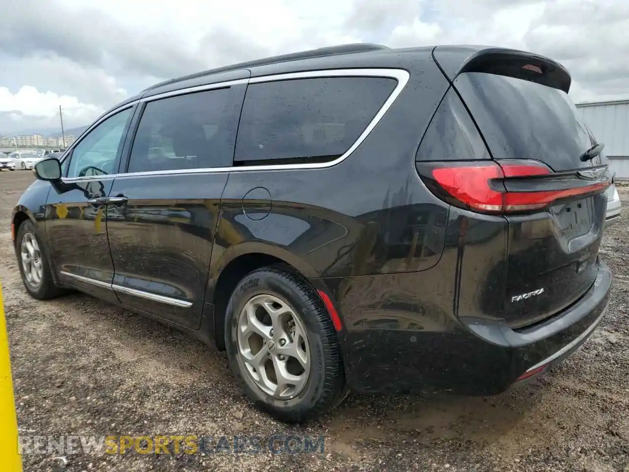 2 Photograph of a damaged car 2C4RC1GGXNR194198 CHRYSLER PACIFICA 2022