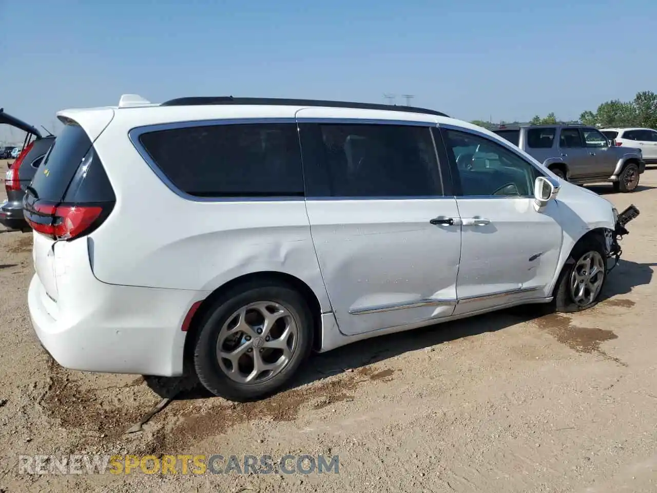 3 Photograph of a damaged car 2C4RC1GGXNR194735 CHRYSLER PACIFICA 2022