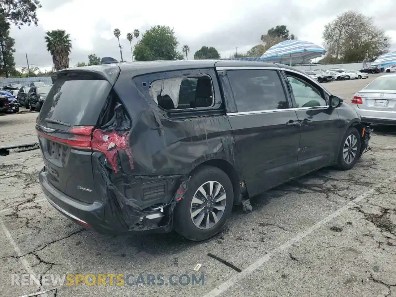 3 Photograph of a damaged car 2C4RC1L70NR207482 CHRYSLER PACIFICA 2022