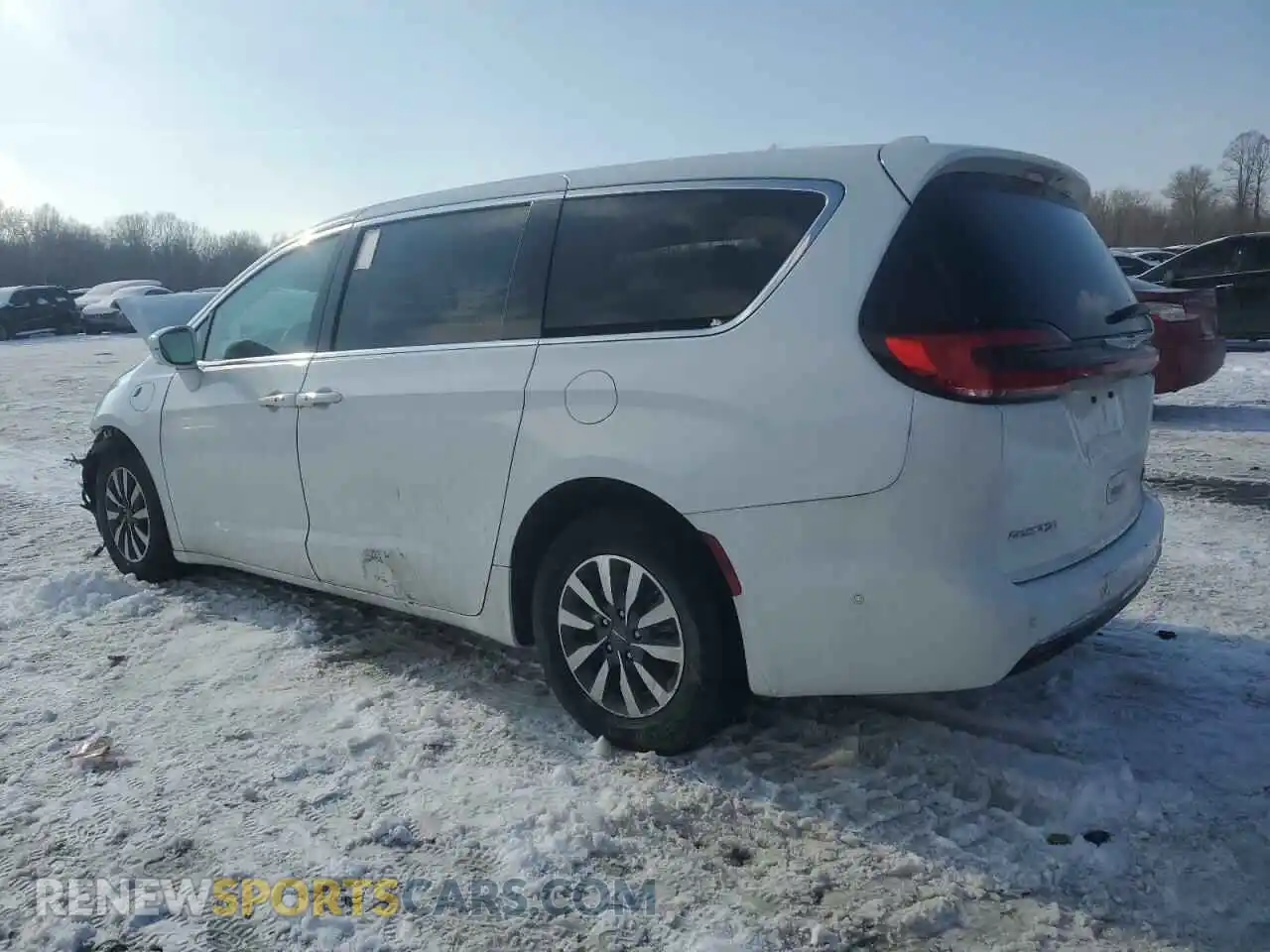 2 Photograph of a damaged car 2C4RC1L71NR122912 CHRYSLER PACIFICA 2022