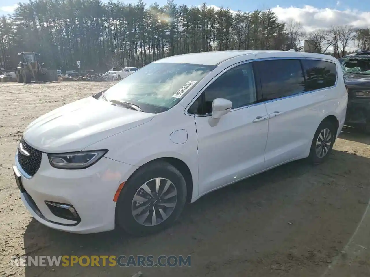 1 Photograph of a damaged car 2C4RC1L71NR173844 CHRYSLER PACIFICA 2022