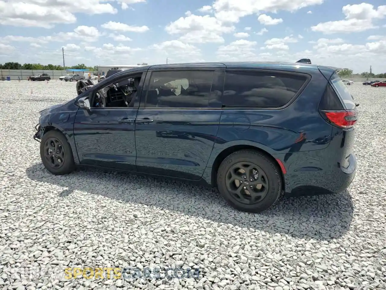 2 Photograph of a damaged car 2C4RC1L72NR184402 CHRYSLER PACIFICA 2022