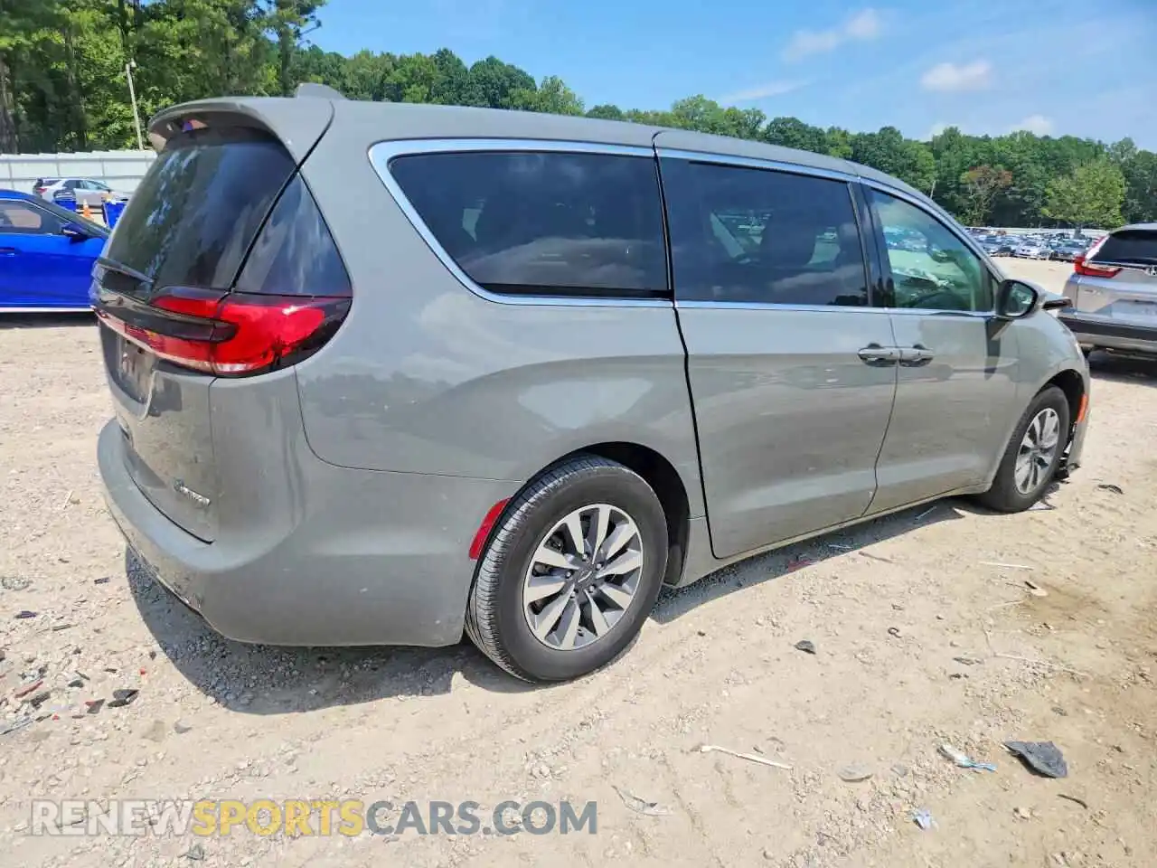 3 Photograph of a damaged car 2C4RC1L75NR164113 CHRYSLER PACIFICA 2022