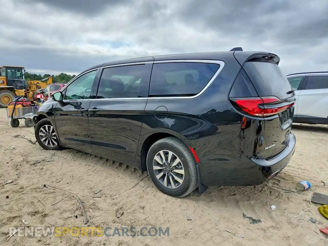 2 Фотография поврежденного автомобиля 2C4RC1L75NR216159 CHRYSLER PACIFICA 2022