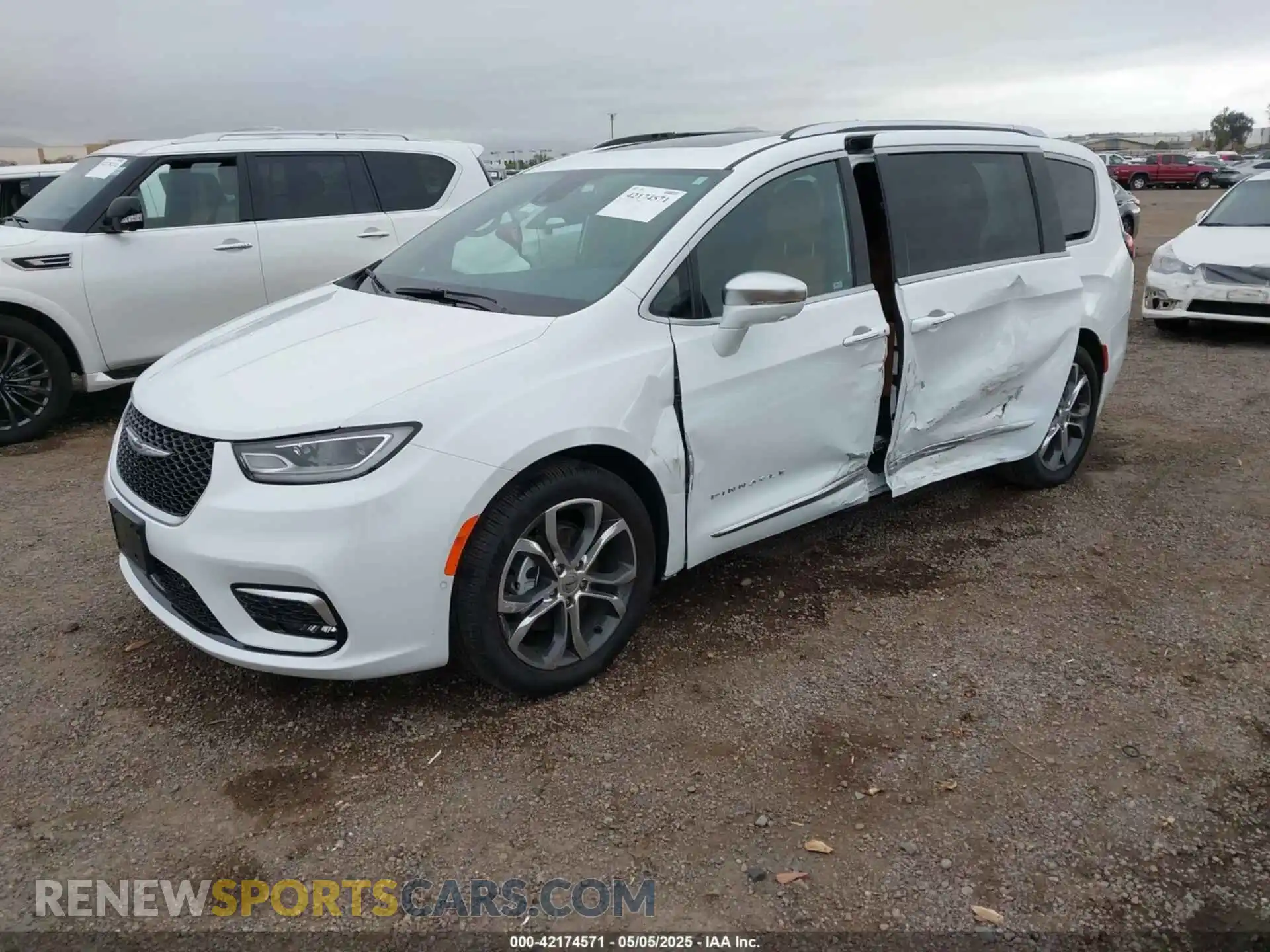 2 Photograph of a damaged car 2C4RC1PG9NR139791 CHRYSLER PACIFICA 2022
