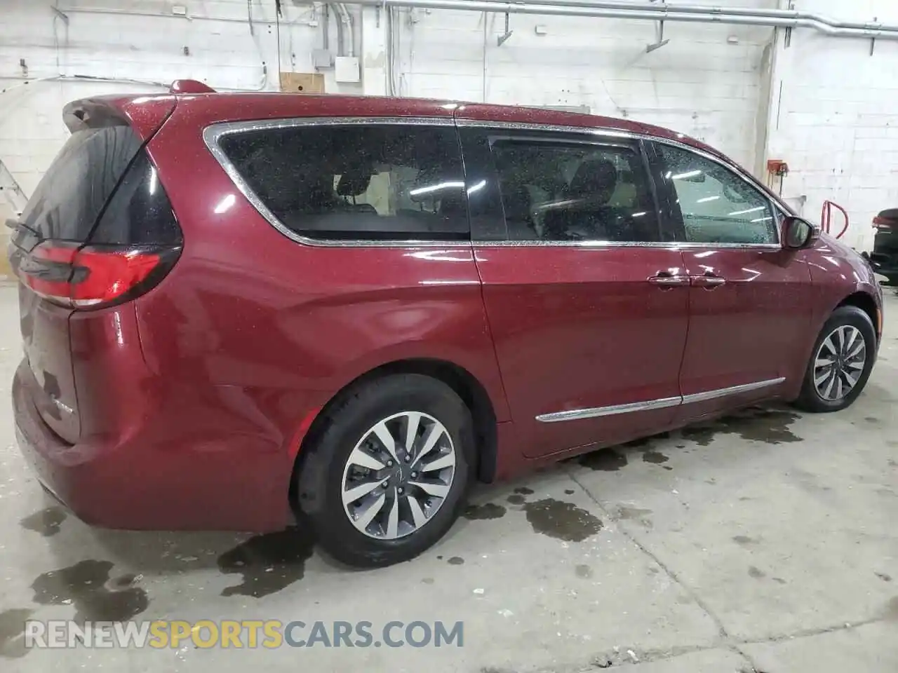 3 Photograph of a damaged car 2C4RC1S70NR183573 CHRYSLER PACIFICA 2022