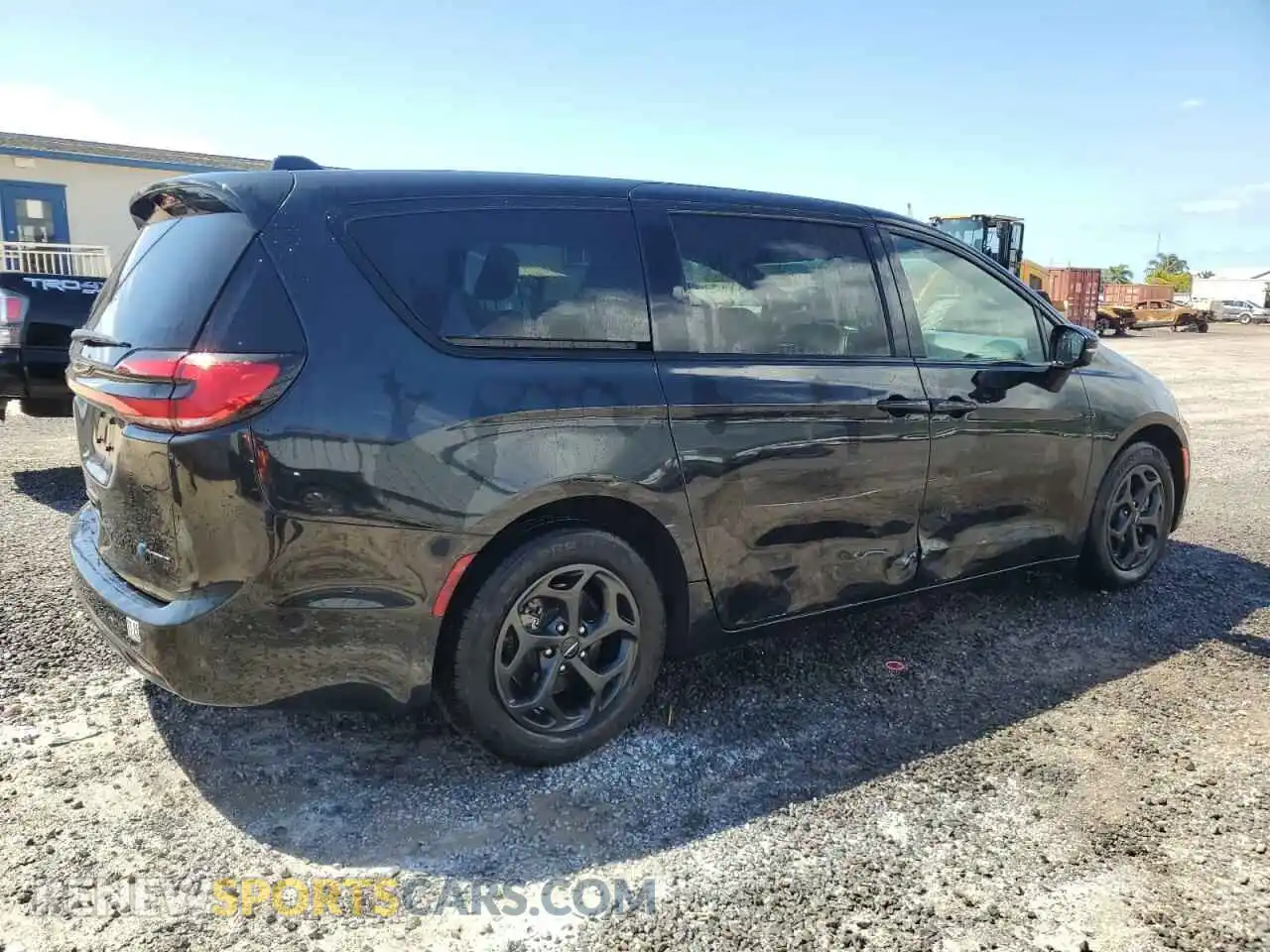 3 Photograph of a damaged car 2C4RC1S74NR134649 CHRYSLER PACIFICA 2022
