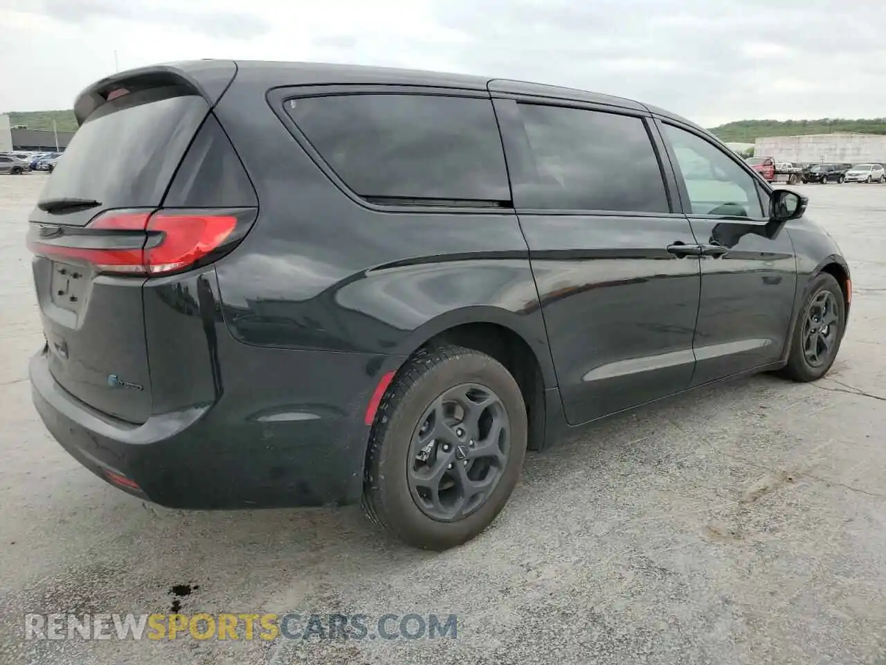 3 Photograph of a damaged car 2C4RC1S76NR207827 CHRYSLER PACIFICA 2022