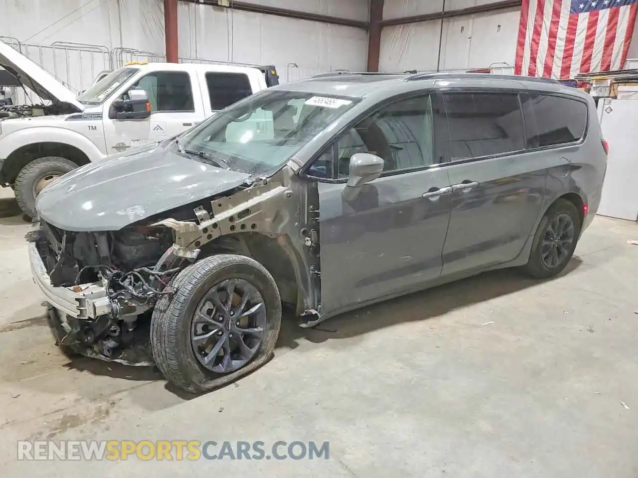 1 Photograph of a damaged car 2C4RC3BG8NR135119 CHRYSLER PACIFICA 2022