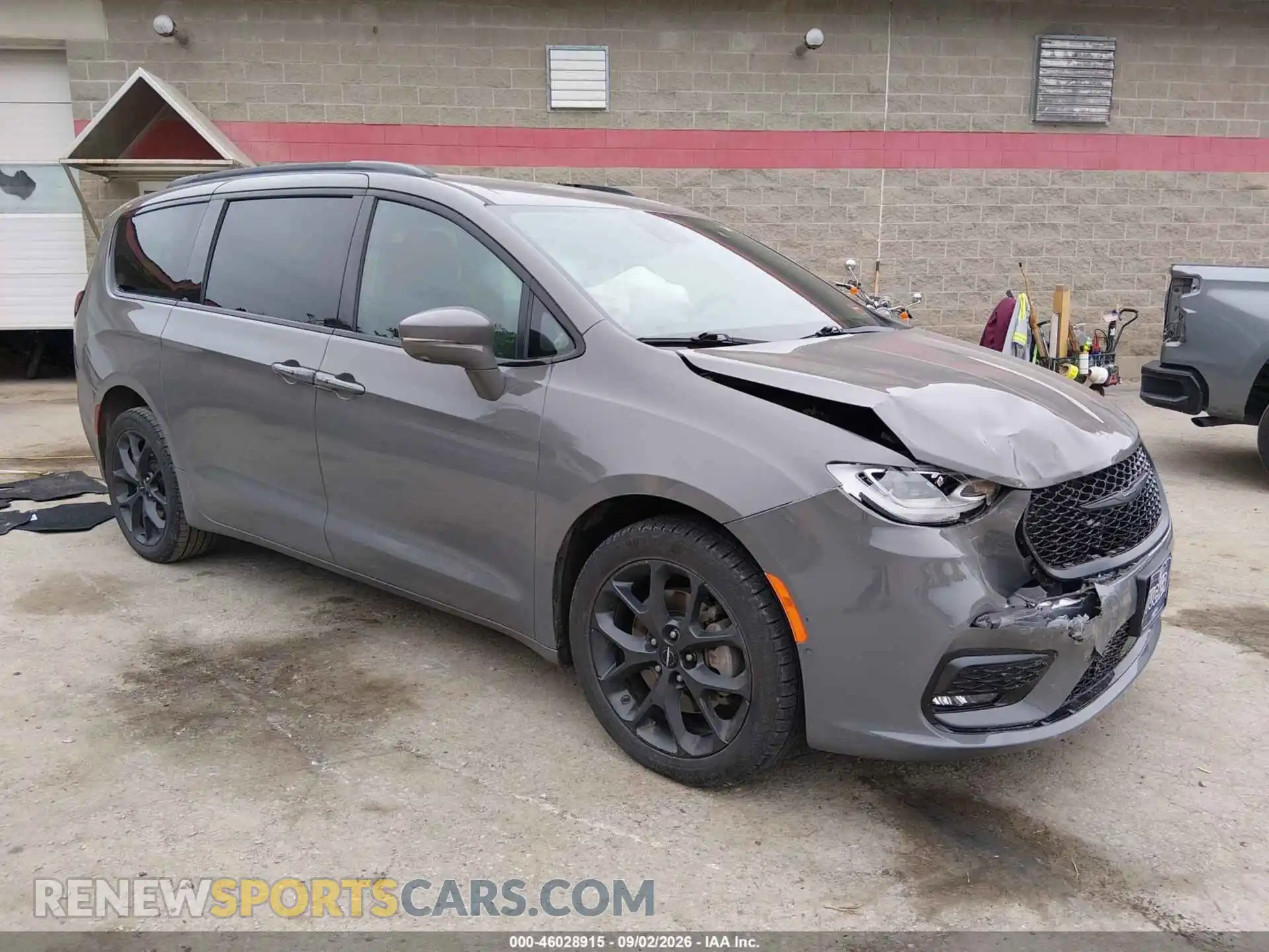 1 Photograph of a damaged car 2C4RC3BG8NR135332 CHRYSLER PACIFICA 2022
