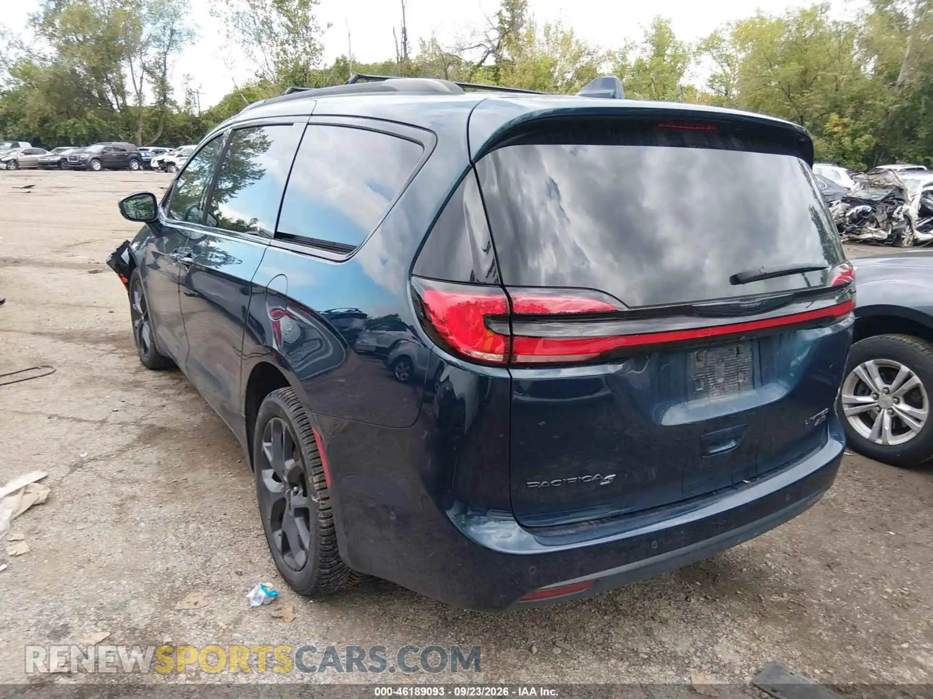 3 Photograph of a damaged car 2C4RC3GG4NR119850 CHRYSLER PACIFICA 2022