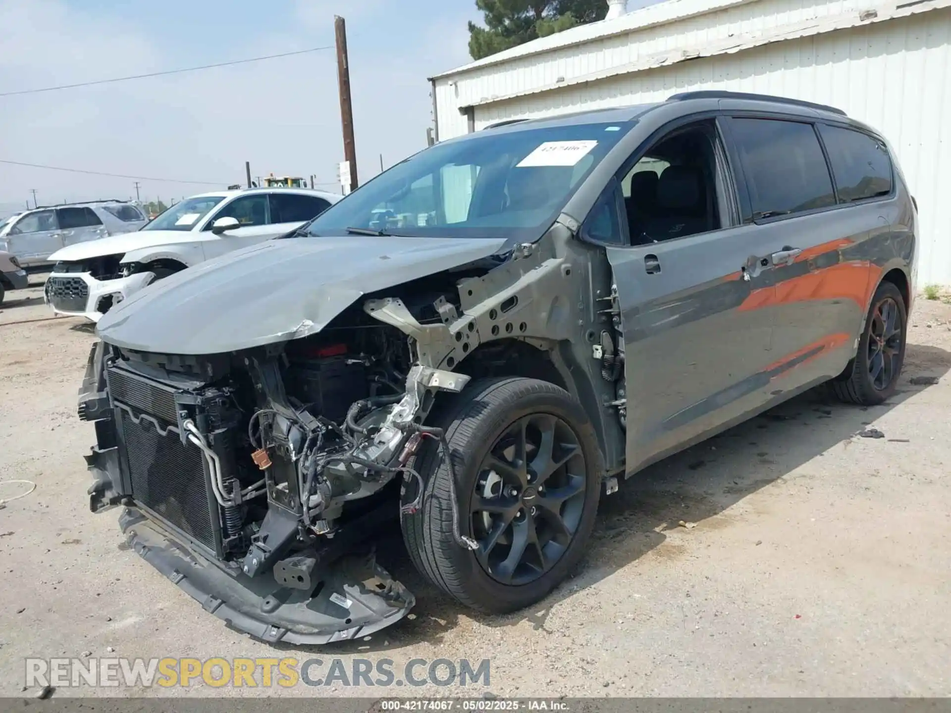 2 Photograph of a damaged car 2C4RC1BG0PR517961 CHRYSLER PACIFICA 2023