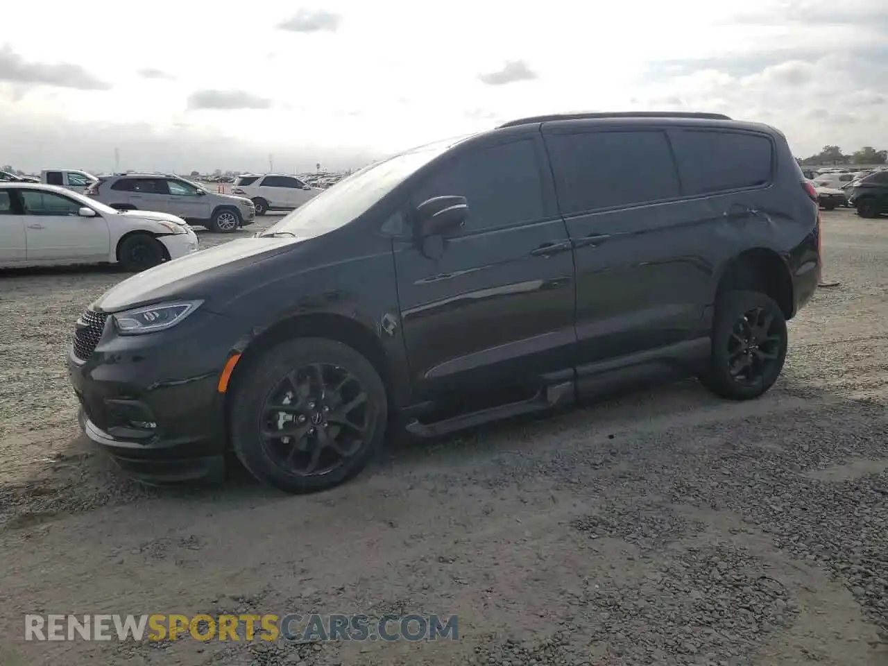 1 Photograph of a damaged car 2C4RC1BG0PR538387 CHRYSLER PACIFICA 2023