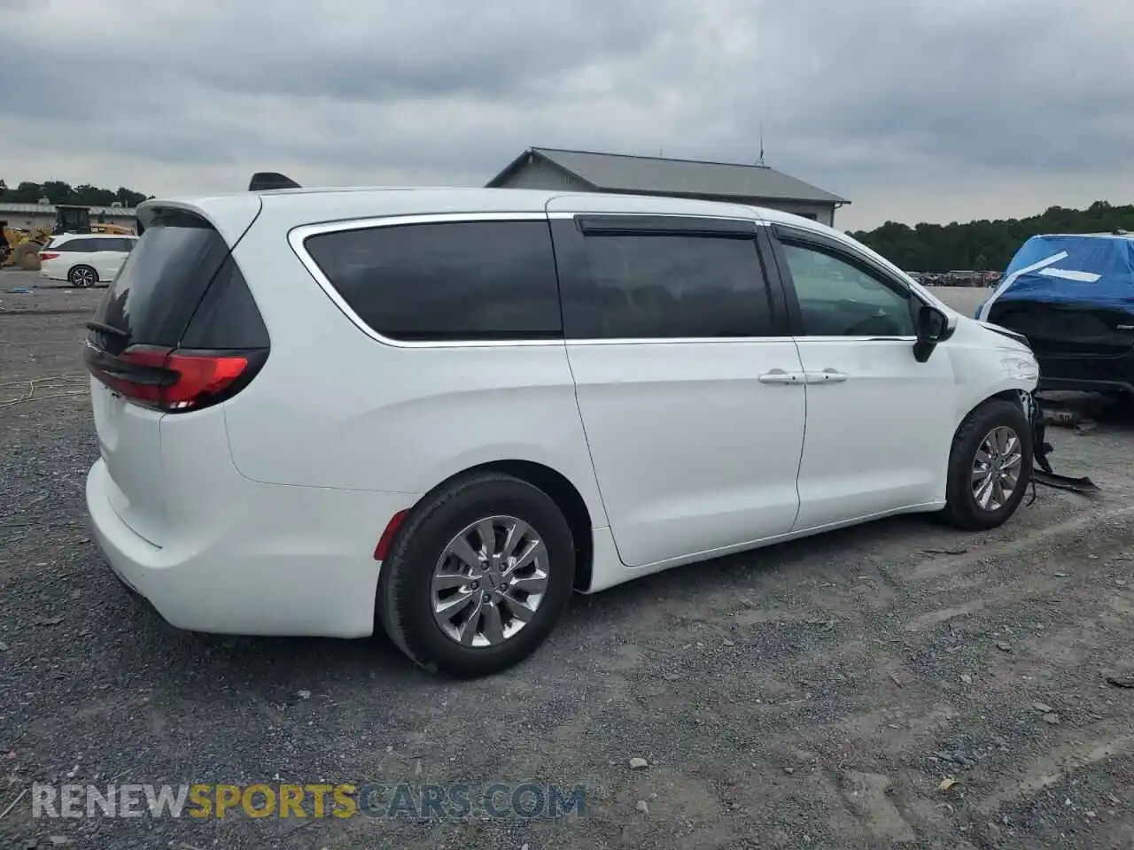 3 Photograph of a damaged car 2C4RC1BG1PR625019 CHRYSLER PACIFICA 2023