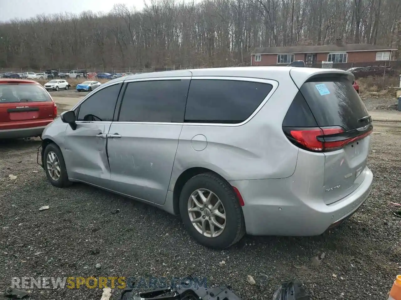 2 Photograph of a damaged car 2C4RC1BG2PR521915 CHRYSLER PACIFICA 2023
