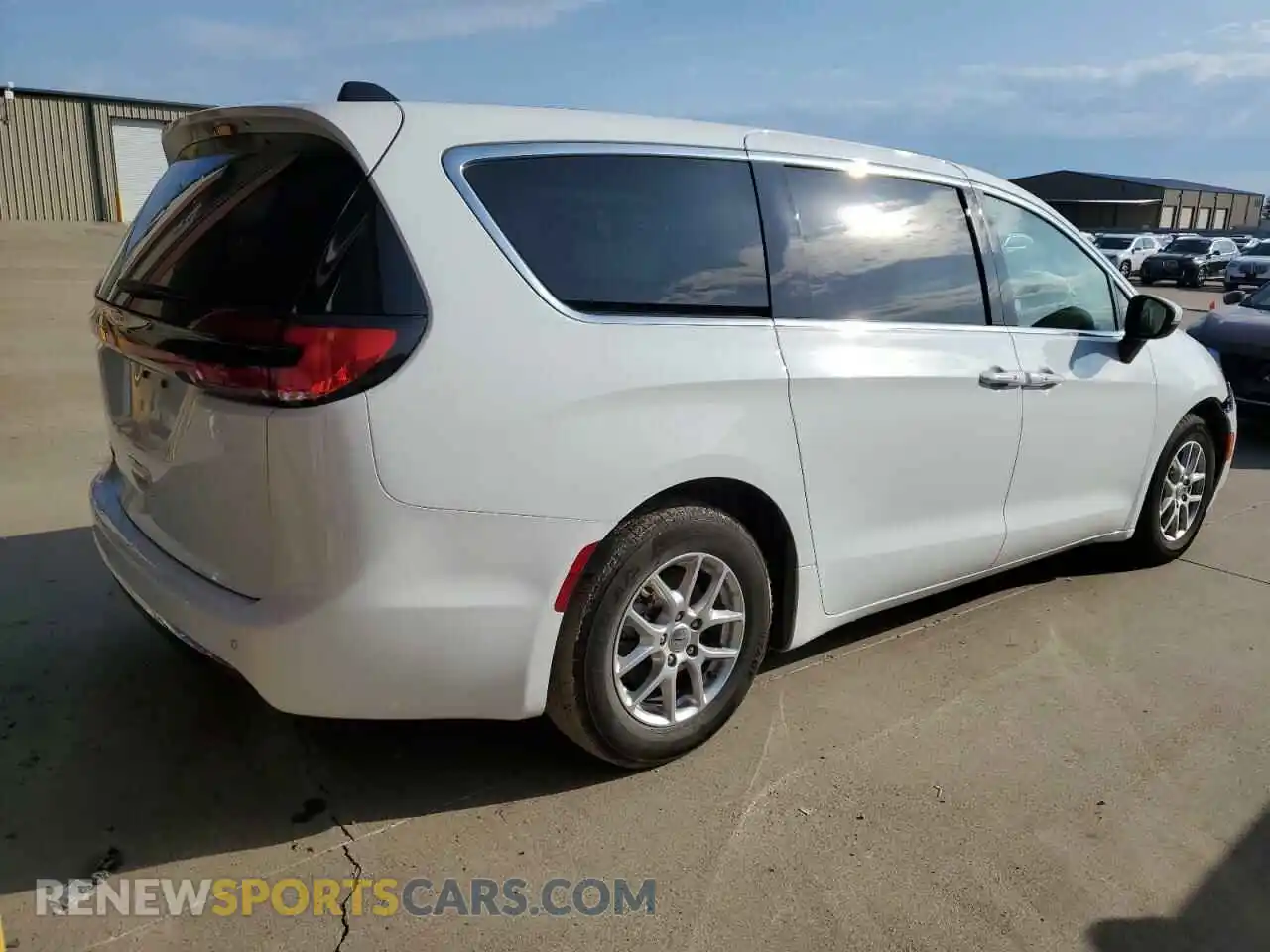 3 Photograph of a damaged car 2C4RC1BG3PR577491 CHRYSLER PACIFICA 2023