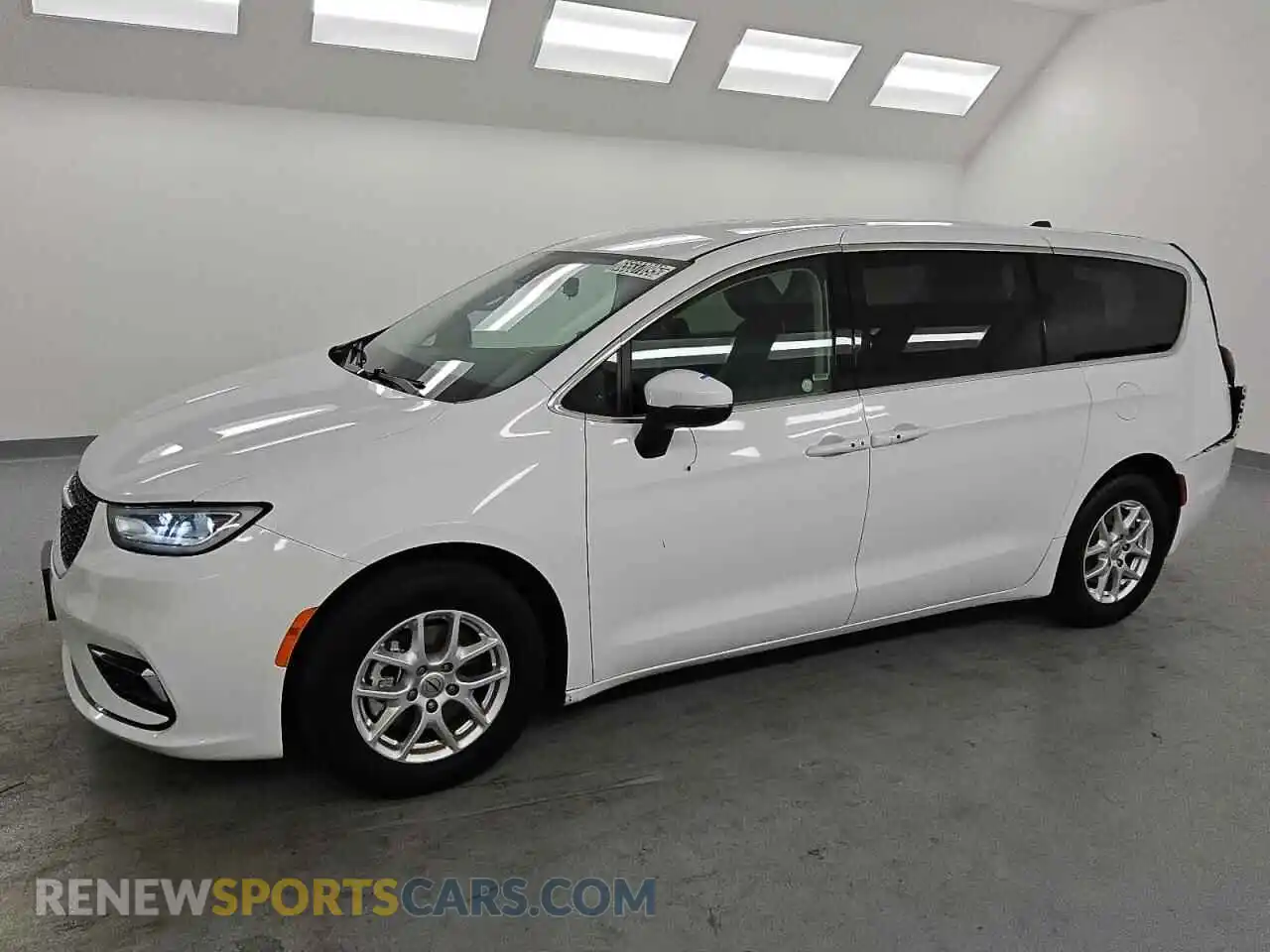 1 Photograph of a damaged car 2C4RC1BG3PR585865 CHRYSLER PACIFICA 2023