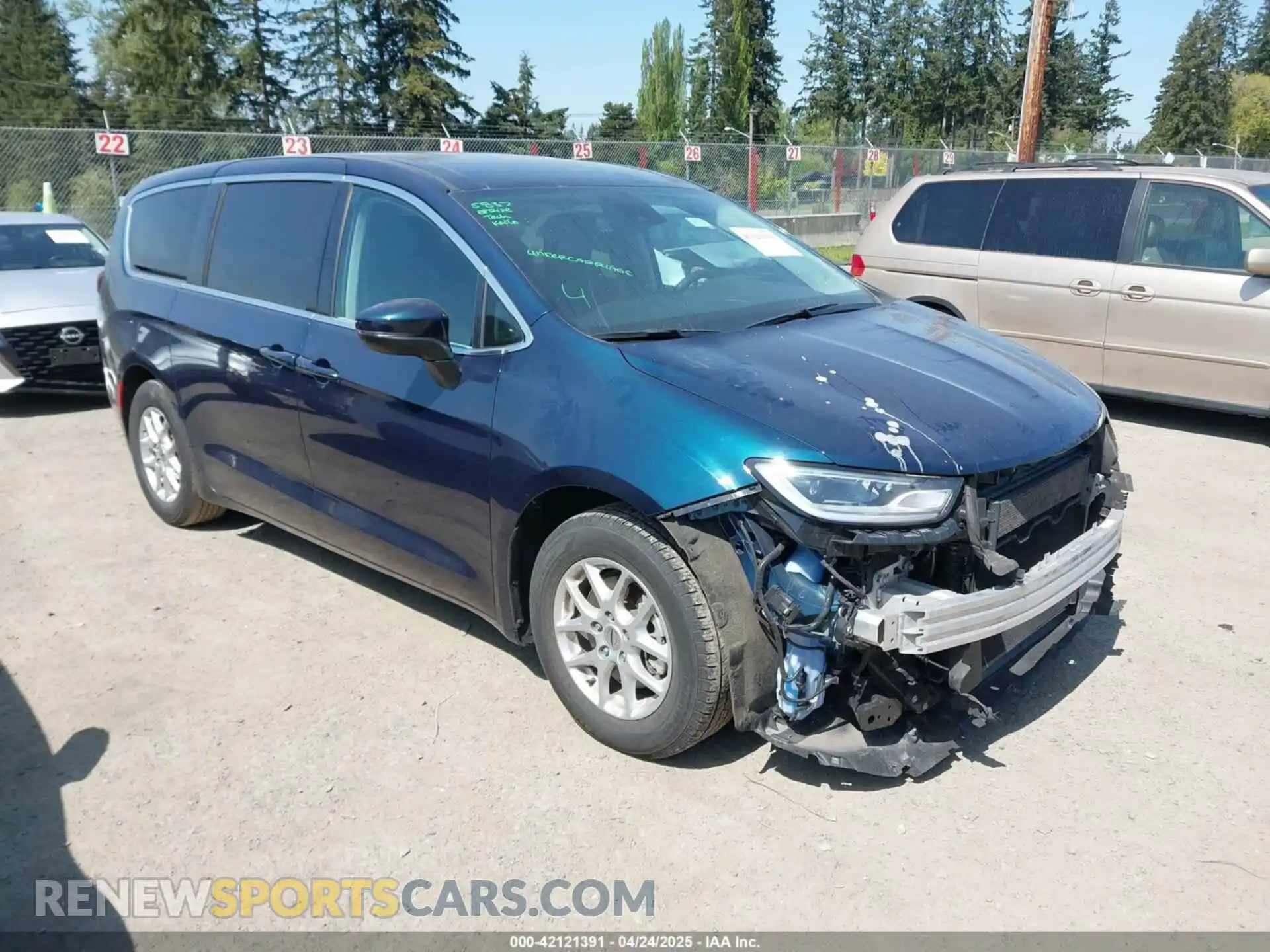 1 Photograph of a damaged car 2C4RC1BG3PR597241 CHRYSLER PACIFICA 2023