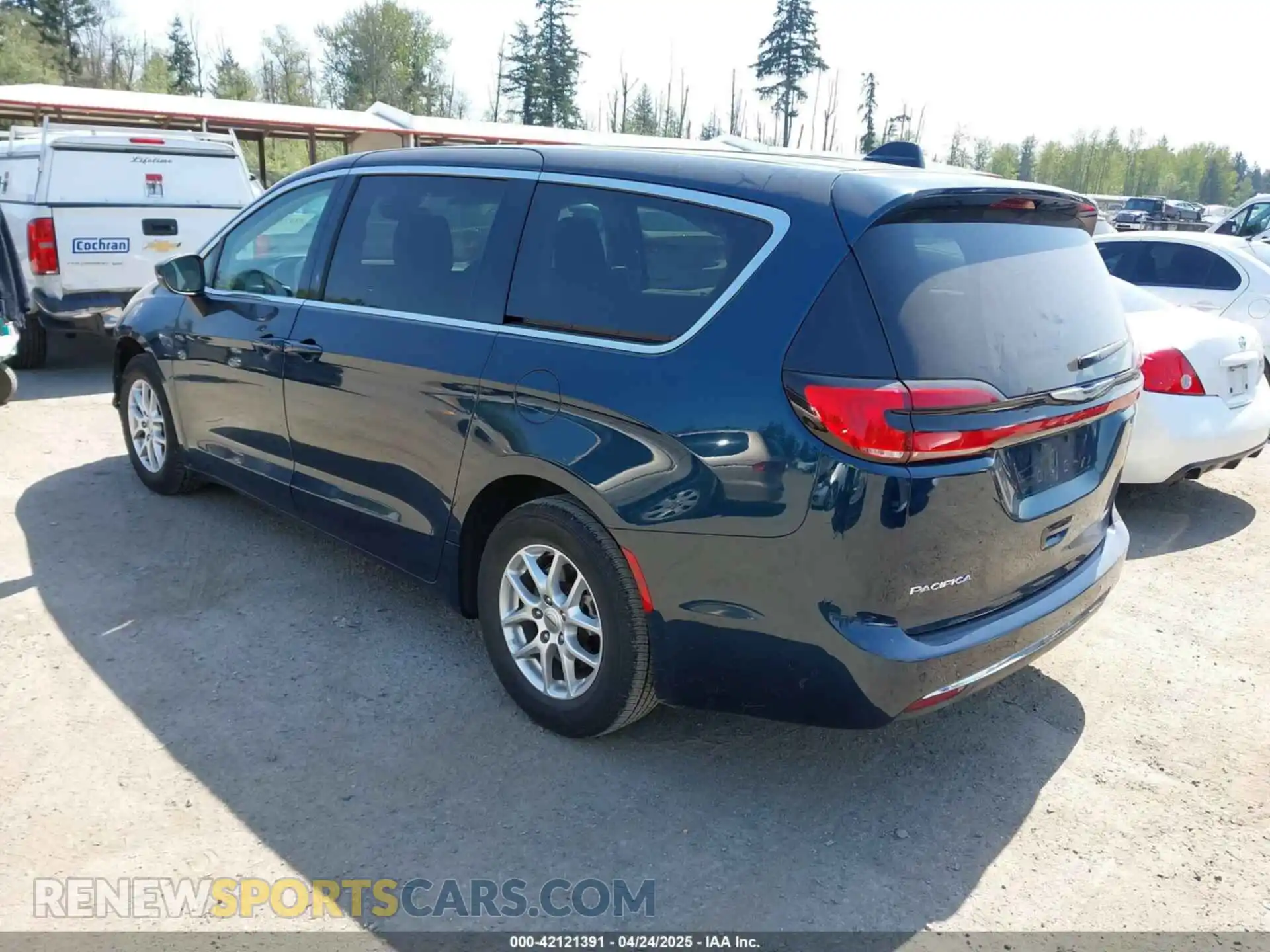 3 Photograph of a damaged car 2C4RC1BG3PR597241 CHRYSLER PACIFICA 2023