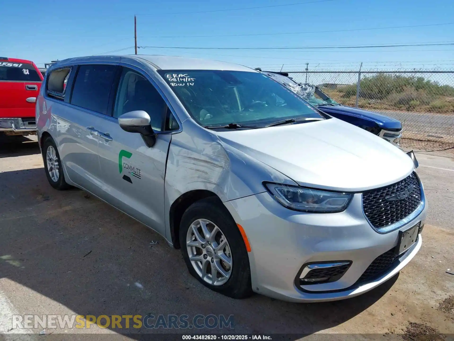 1 Photograph of a damaged car 2C4RC1BG4PR560943 CHRYSLER PACIFICA 2023