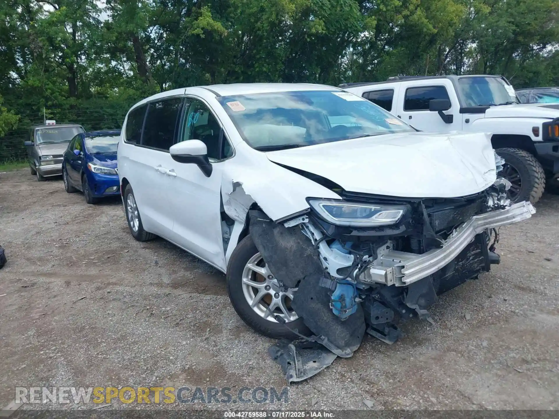 1 Photograph of a damaged car 2C4RC1BG5PR559686 CHRYSLER PACIFICA 2023