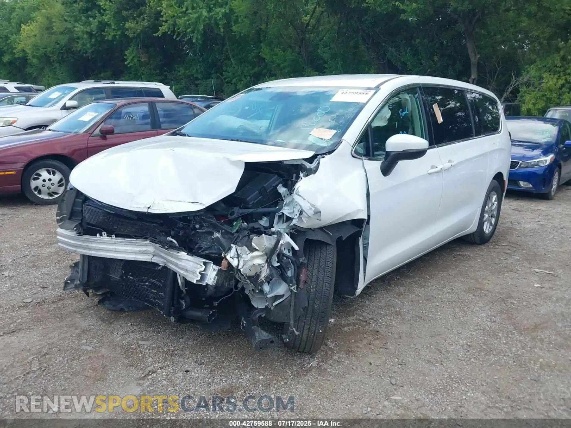 2 Photograph of a damaged car 2C4RC1BG5PR559686 CHRYSLER PACIFICA 2023