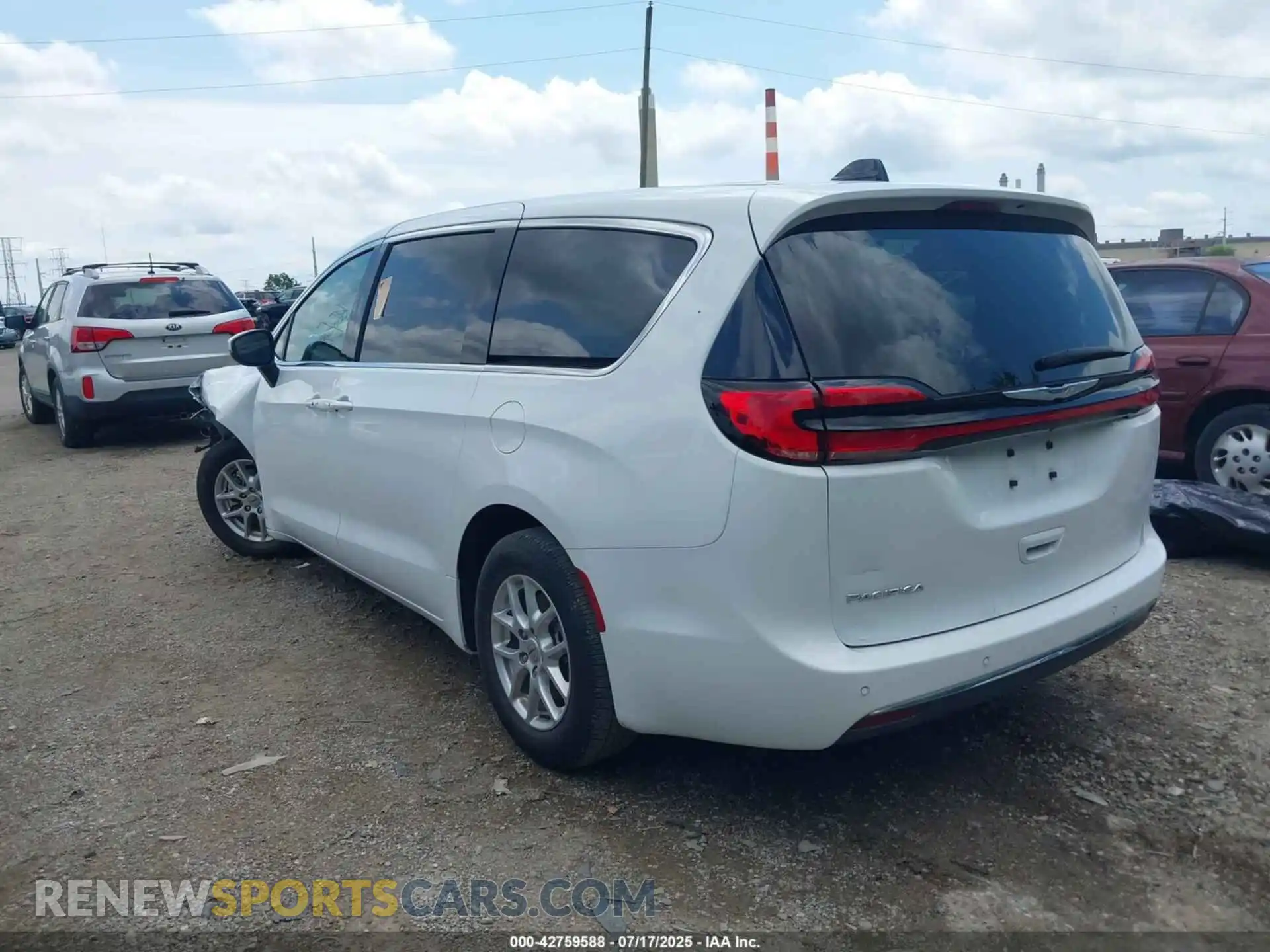 3 Photograph of a damaged car 2C4RC1BG5PR559686 CHRYSLER PACIFICA 2023