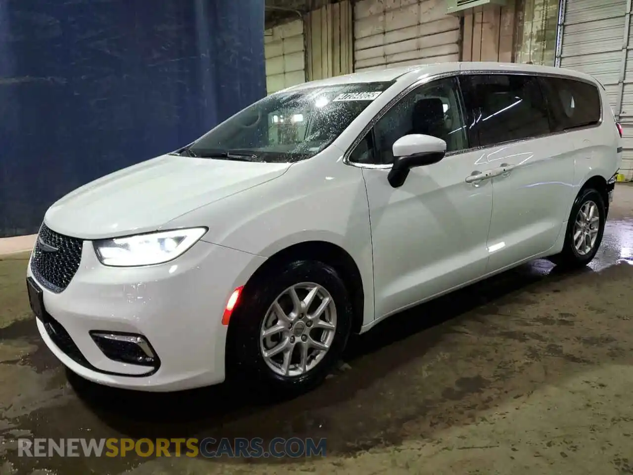 1 Photograph of a damaged car 2C4RC1BG5PR596656 CHRYSLER PACIFICA 2023