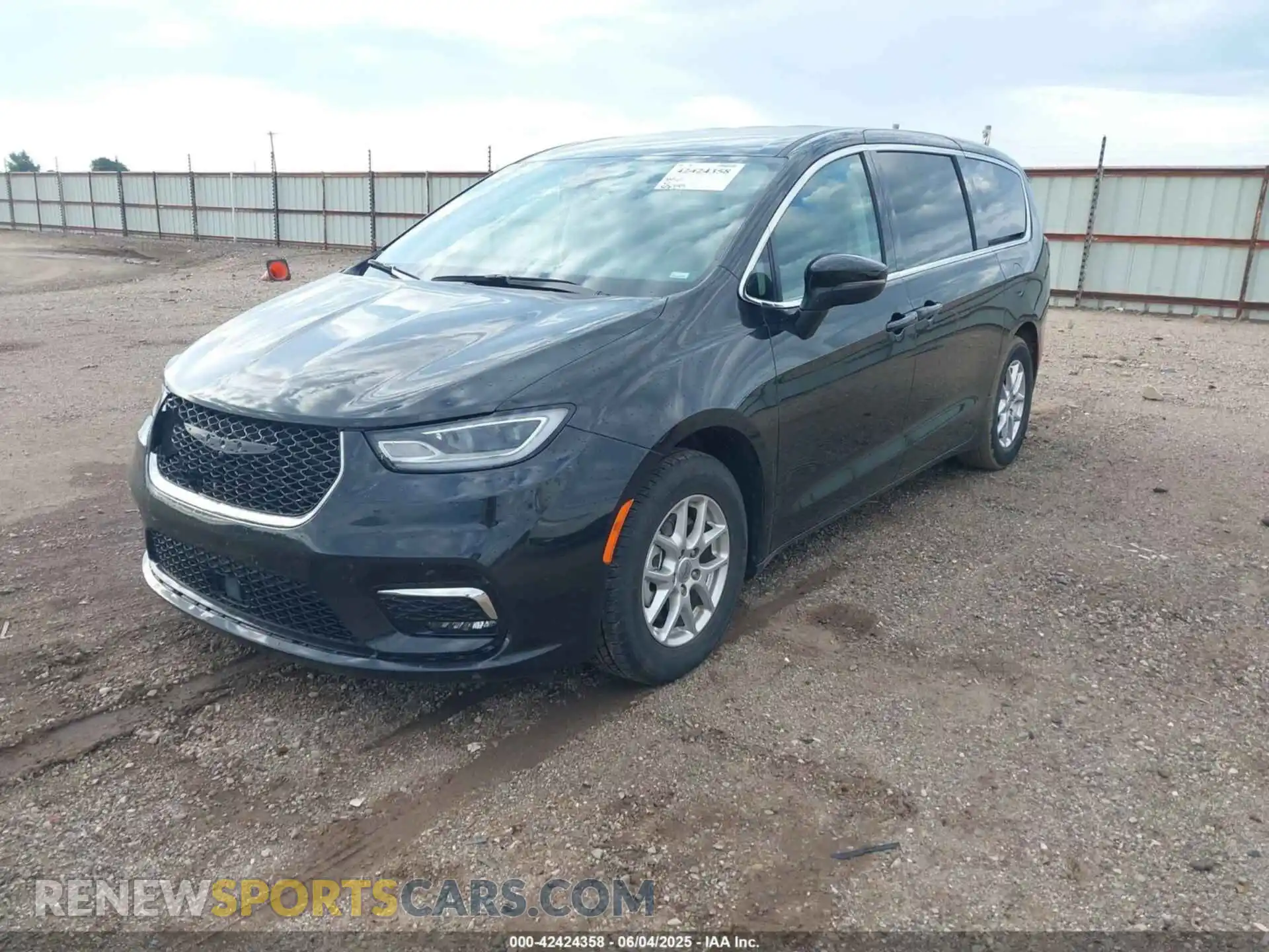 2 Фотография поврежденного автомобиля 2C4RC1BG5PR627887 CHRYSLER PACIFICA 2023