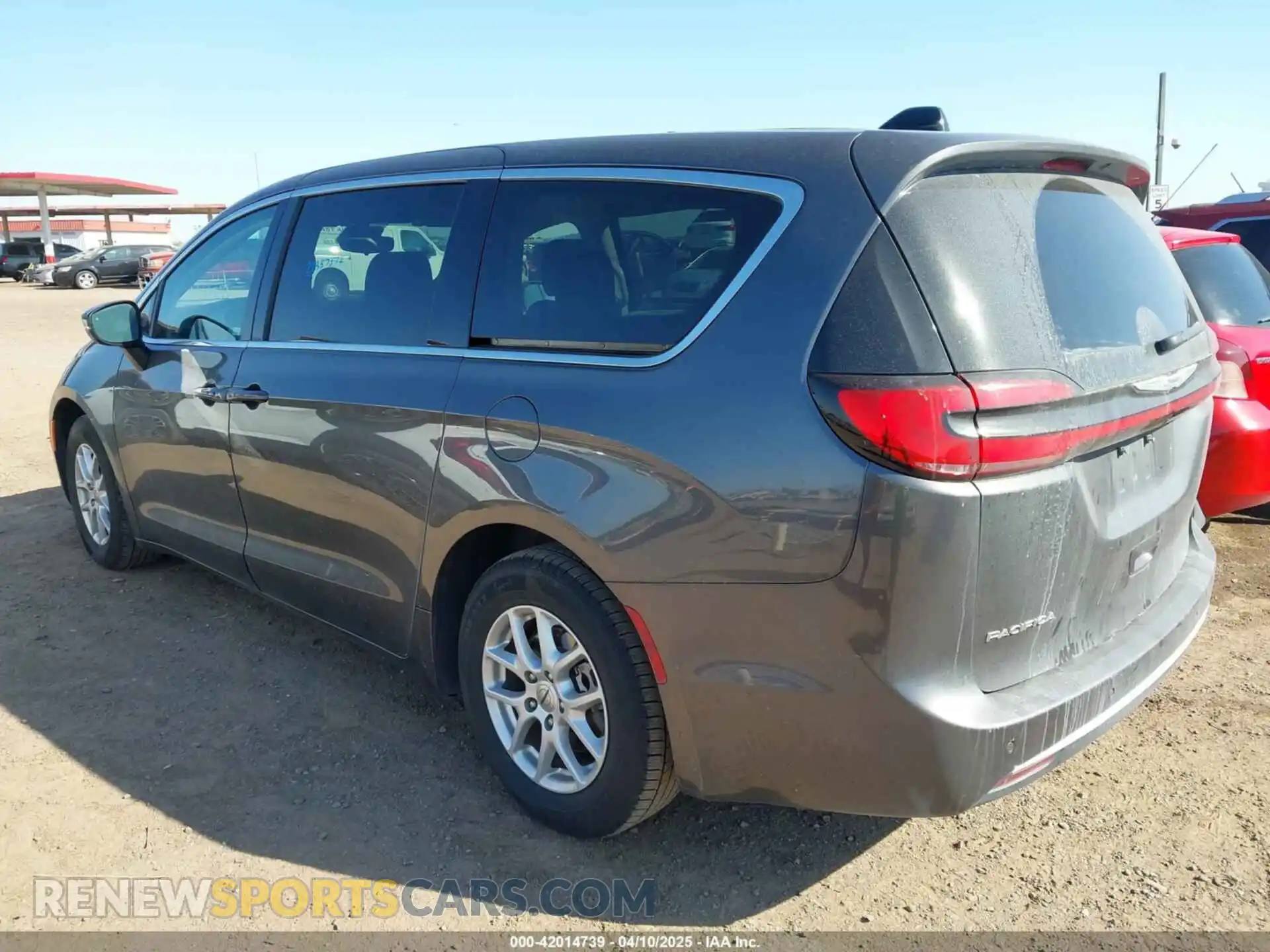 3 Photograph of a damaged car 2C4RC1BG6PR547837 CHRYSLER PACIFICA 2023