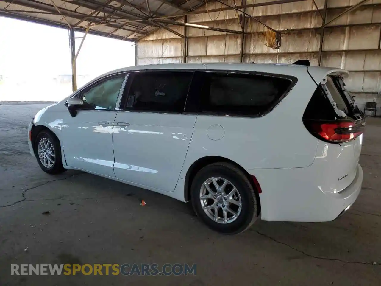 2 Photograph of a damaged car 2C4RC1BG6PR577324 CHRYSLER PACIFICA 2023