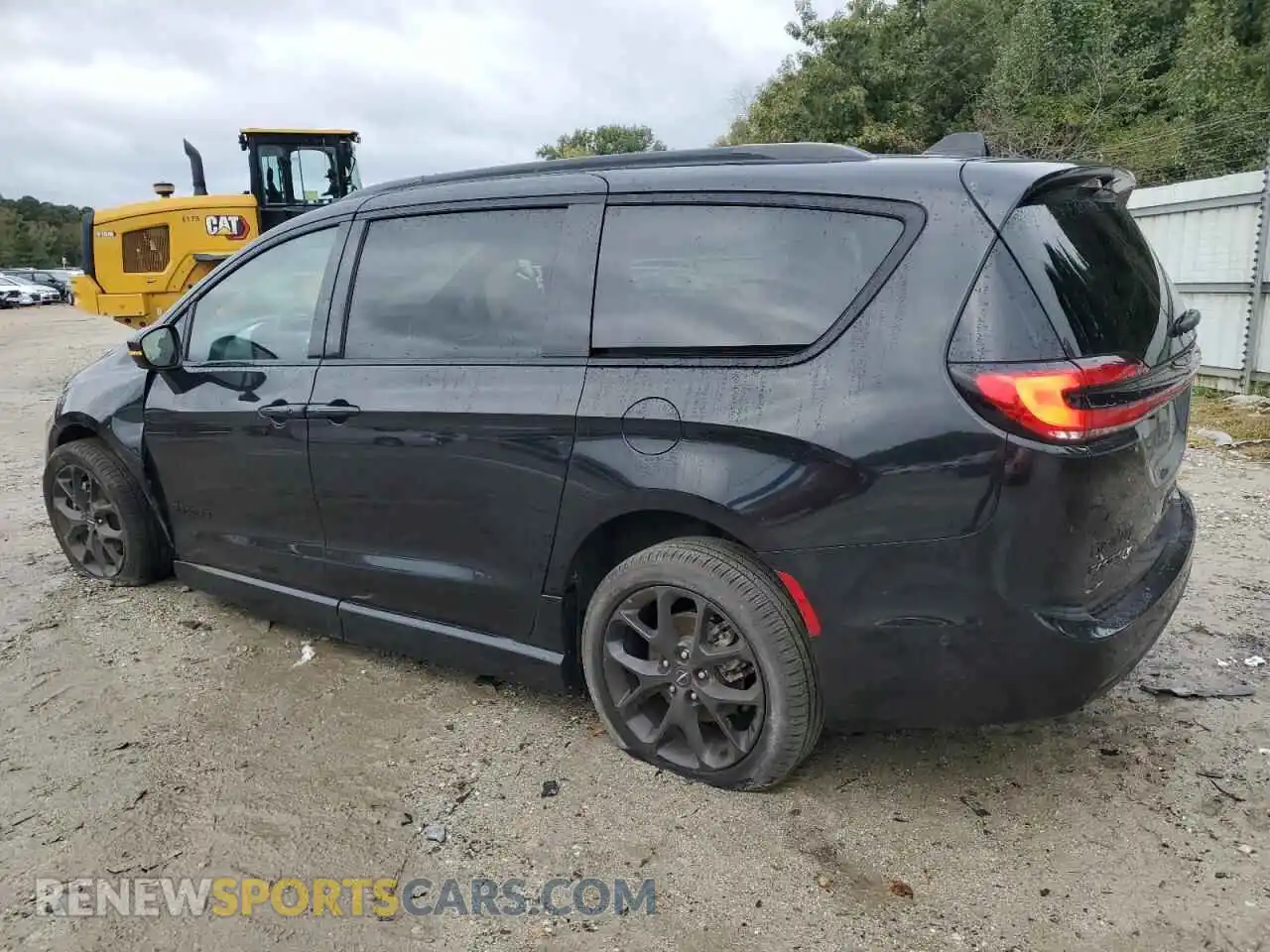 2 Photograph of a damaged car 2C4RC1BG7PR537947 CHRYSLER PACIFICA 2023