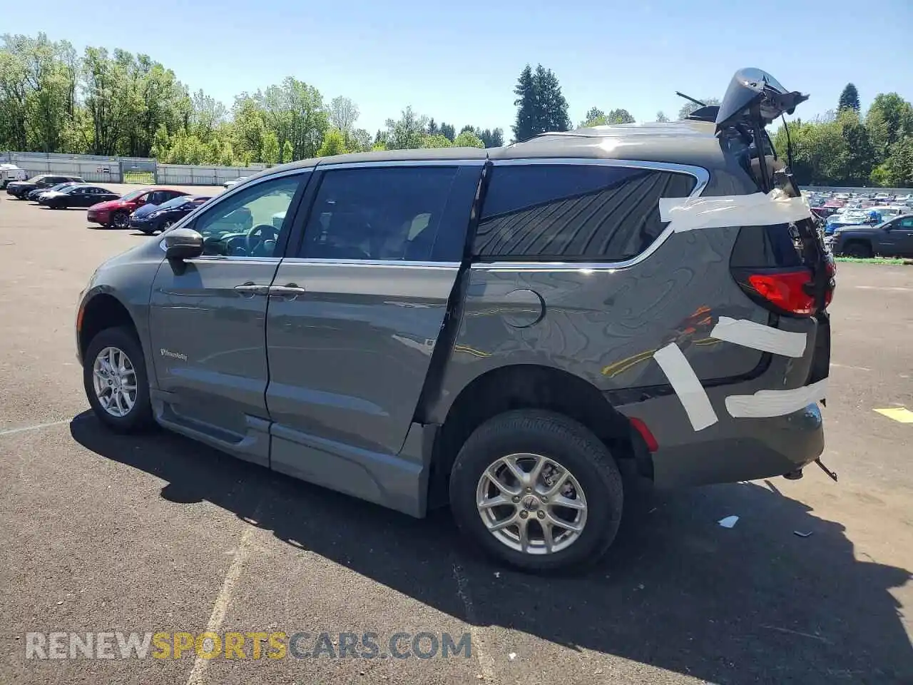 2 Photograph of a damaged car 2C4RC1BG7PR582581 CHRYSLER PACIFICA 2023