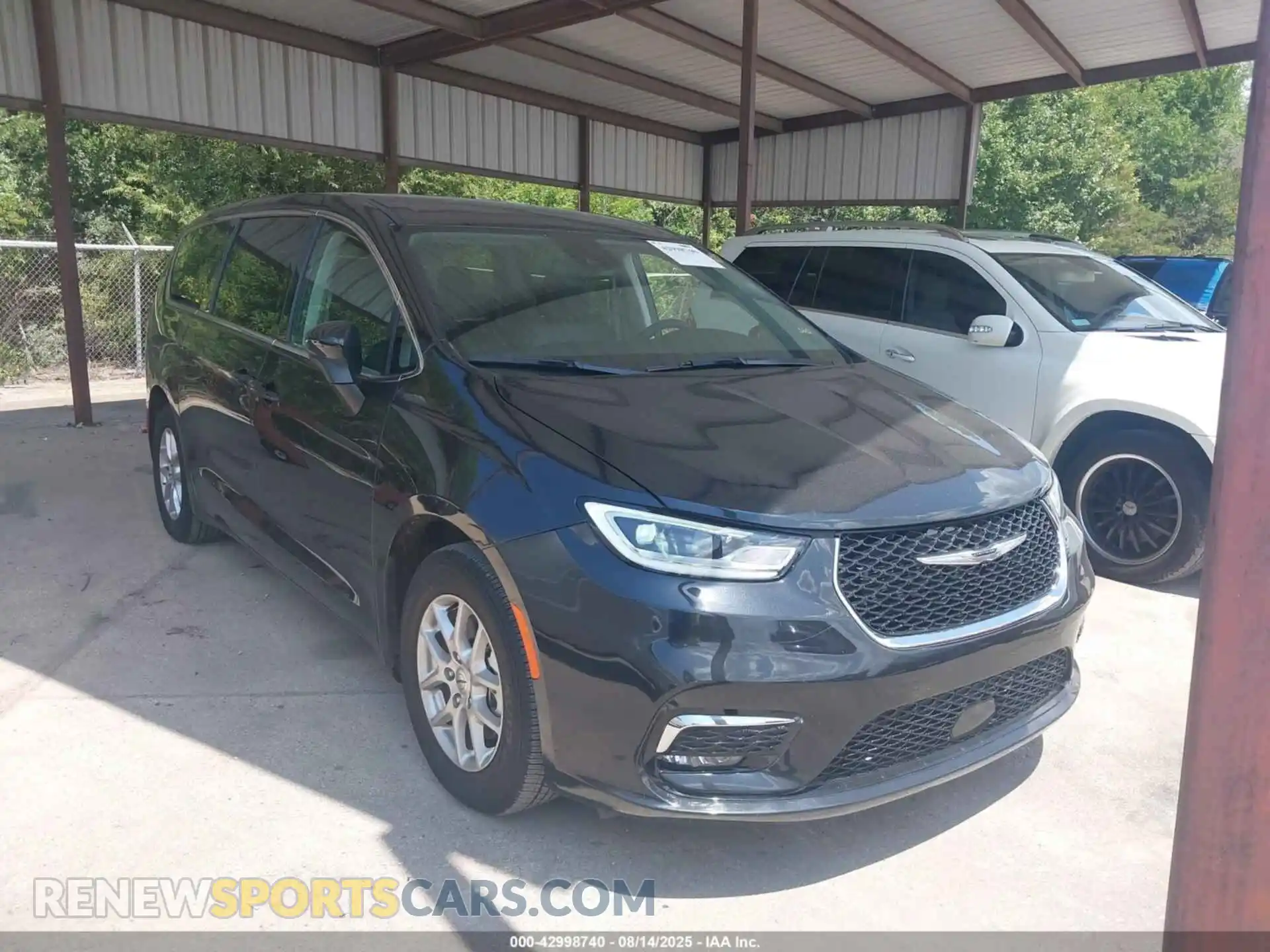 1 Photograph of a damaged car 2C4RC1BG7PR590695 CHRYSLER PACIFICA 2023