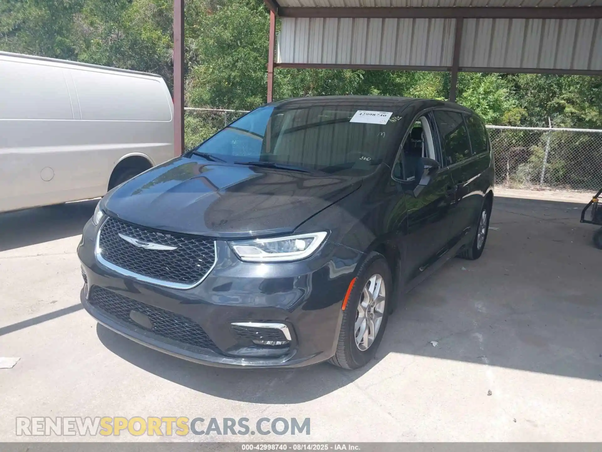 2 Photograph of a damaged car 2C4RC1BG7PR590695 CHRYSLER PACIFICA 2023