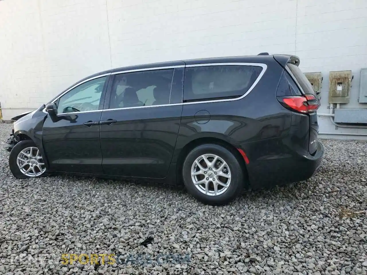 2 Photograph of a damaged car 2C4RC1BG8PR552196 CHRYSLER PACIFICA 2023