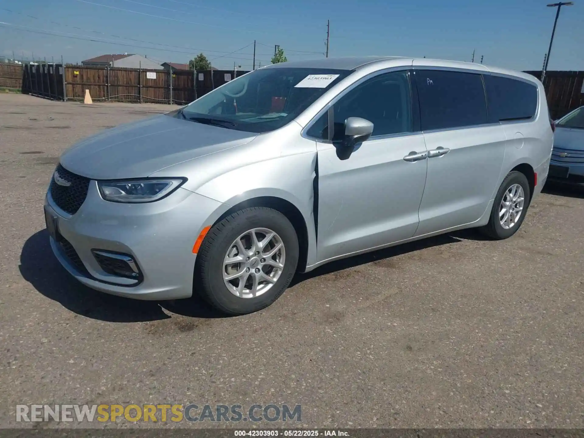 2 Photograph of a damaged car 2C4RC1BG8PR586669 CHRYSLER PACIFICA 2023