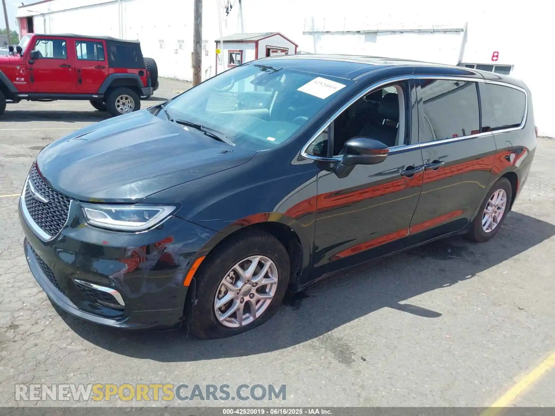 2 Photograph of a damaged car 2C4RC1BG8PR627642 CHRYSLER PACIFICA 2023
