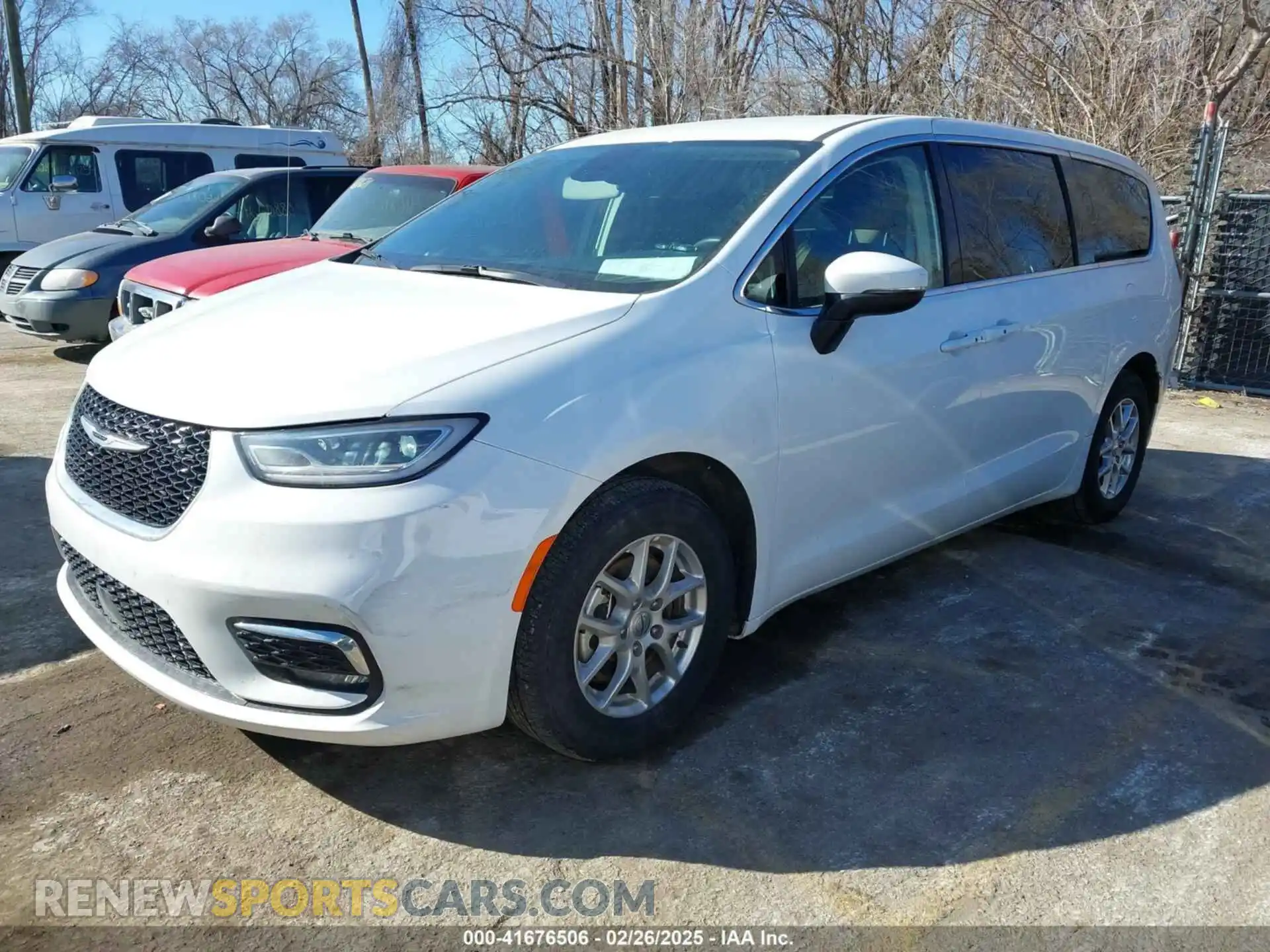 2 Photograph of a damaged car 2C4RC1BG9PR521037 CHRYSLER PACIFICA 2023