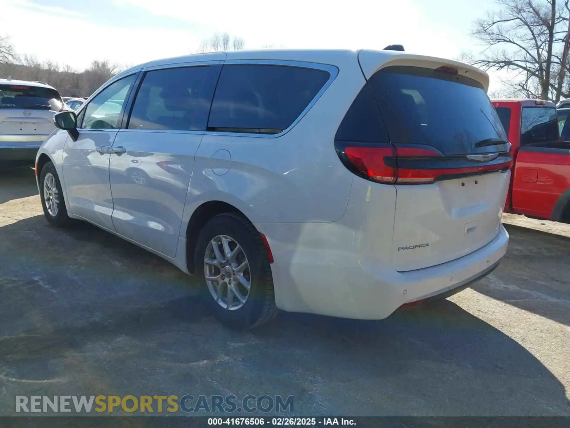 3 Photograph of a damaged car 2C4RC1BG9PR521037 CHRYSLER PACIFICA 2023