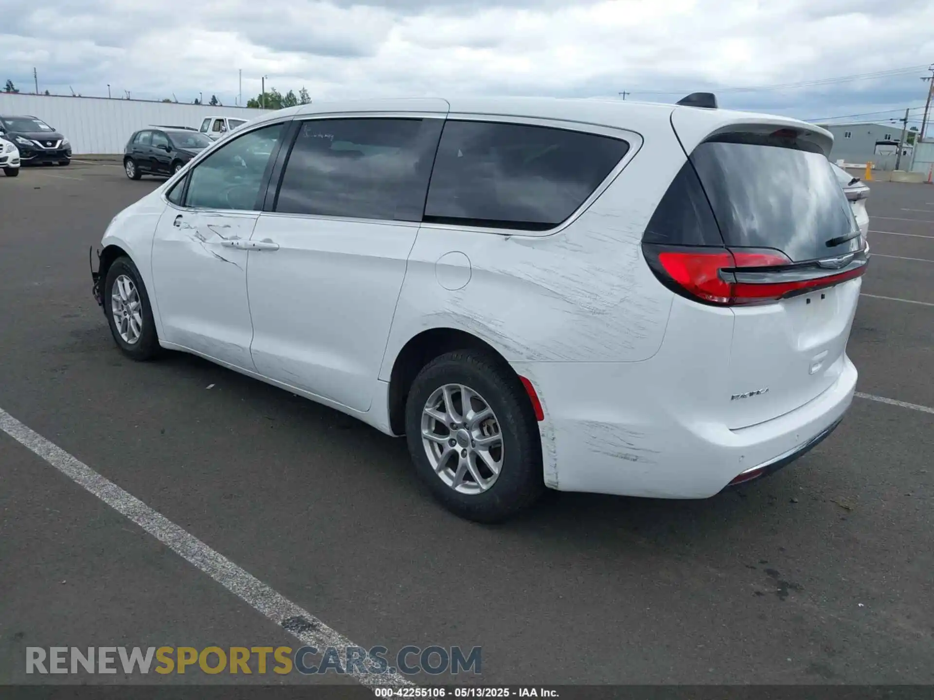 3 Photograph of a damaged car 2C4RC1BG9PR521572 CHRYSLER PACIFICA 2023