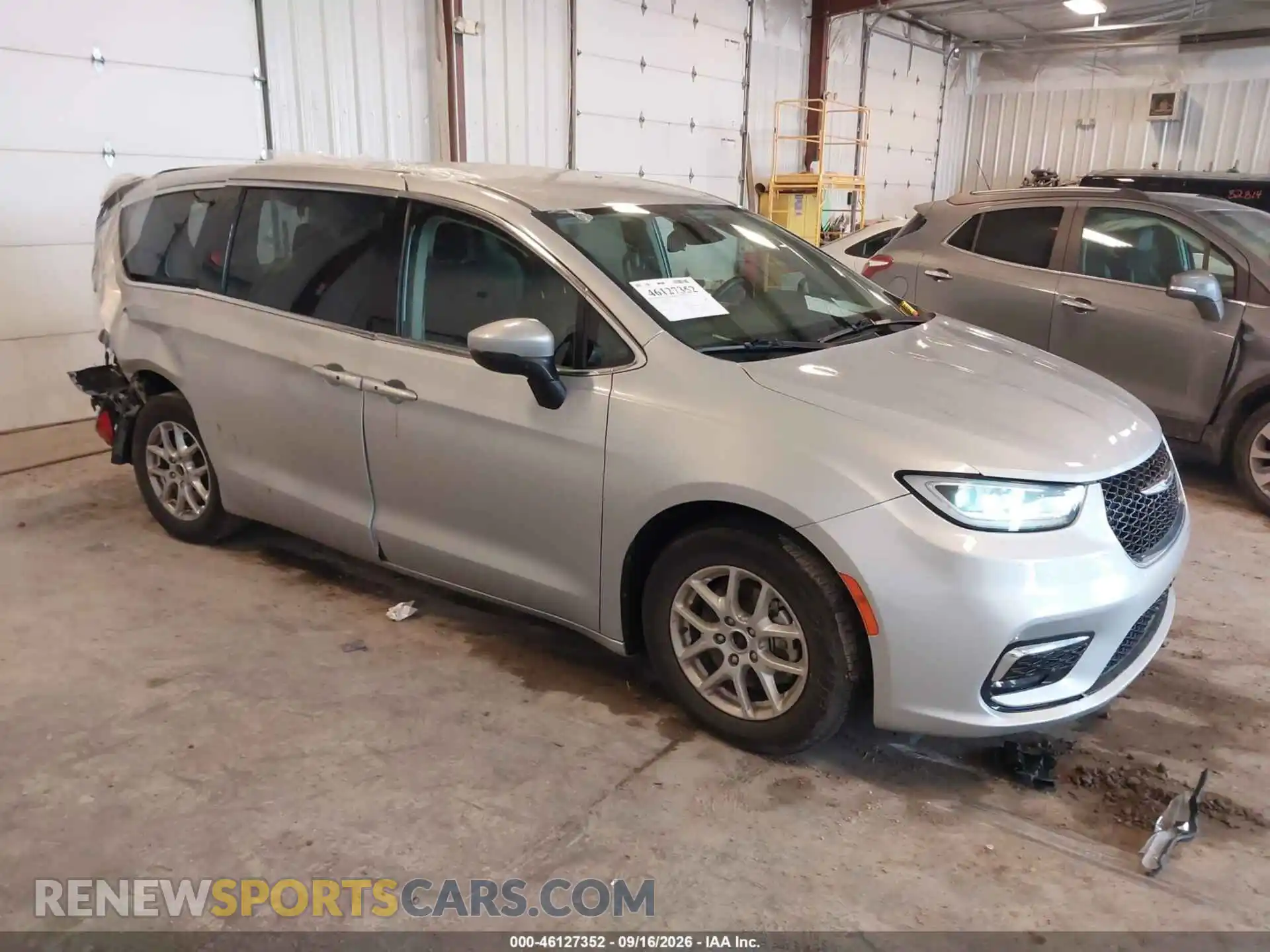 1 Фотография поврежденного автомобиля 2C4RC1BG9PR553308 CHRYSLER PACIFICA 2023