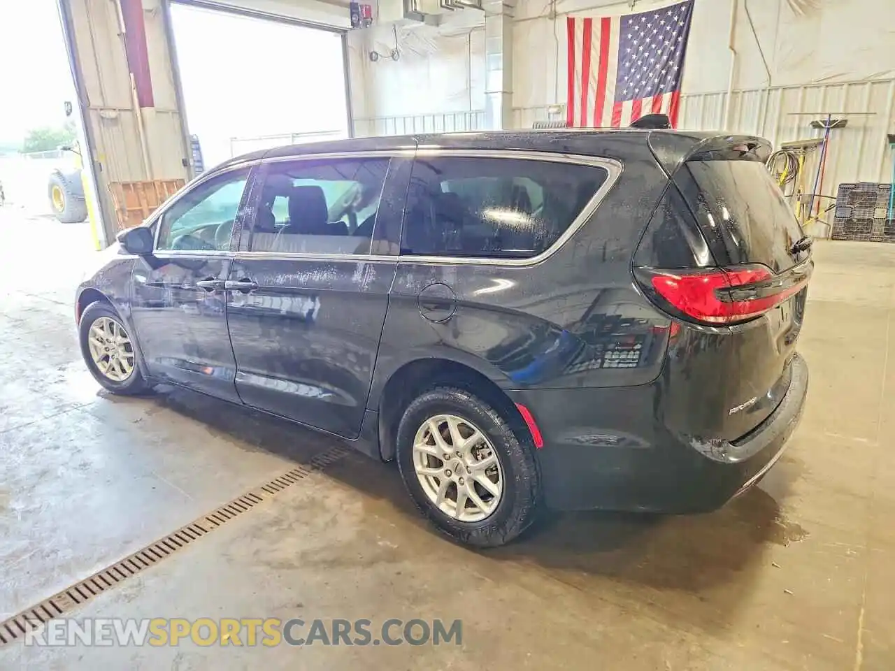 2 Photograph of a damaged car 2C4RC1BG9PR576846 CHRYSLER PACIFICA 2023