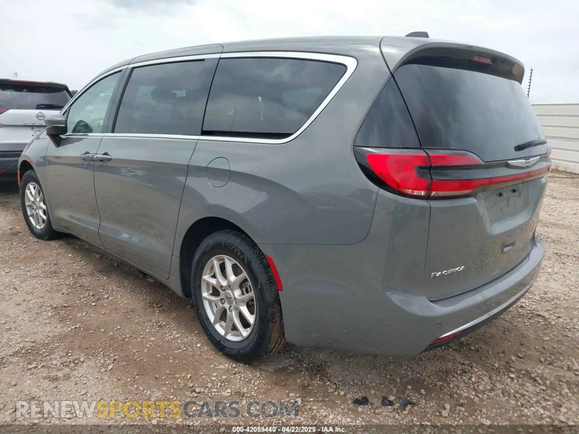 3 Photograph of a damaged car 2C4RC1BG9PR601437 CHRYSLER PACIFICA 2023