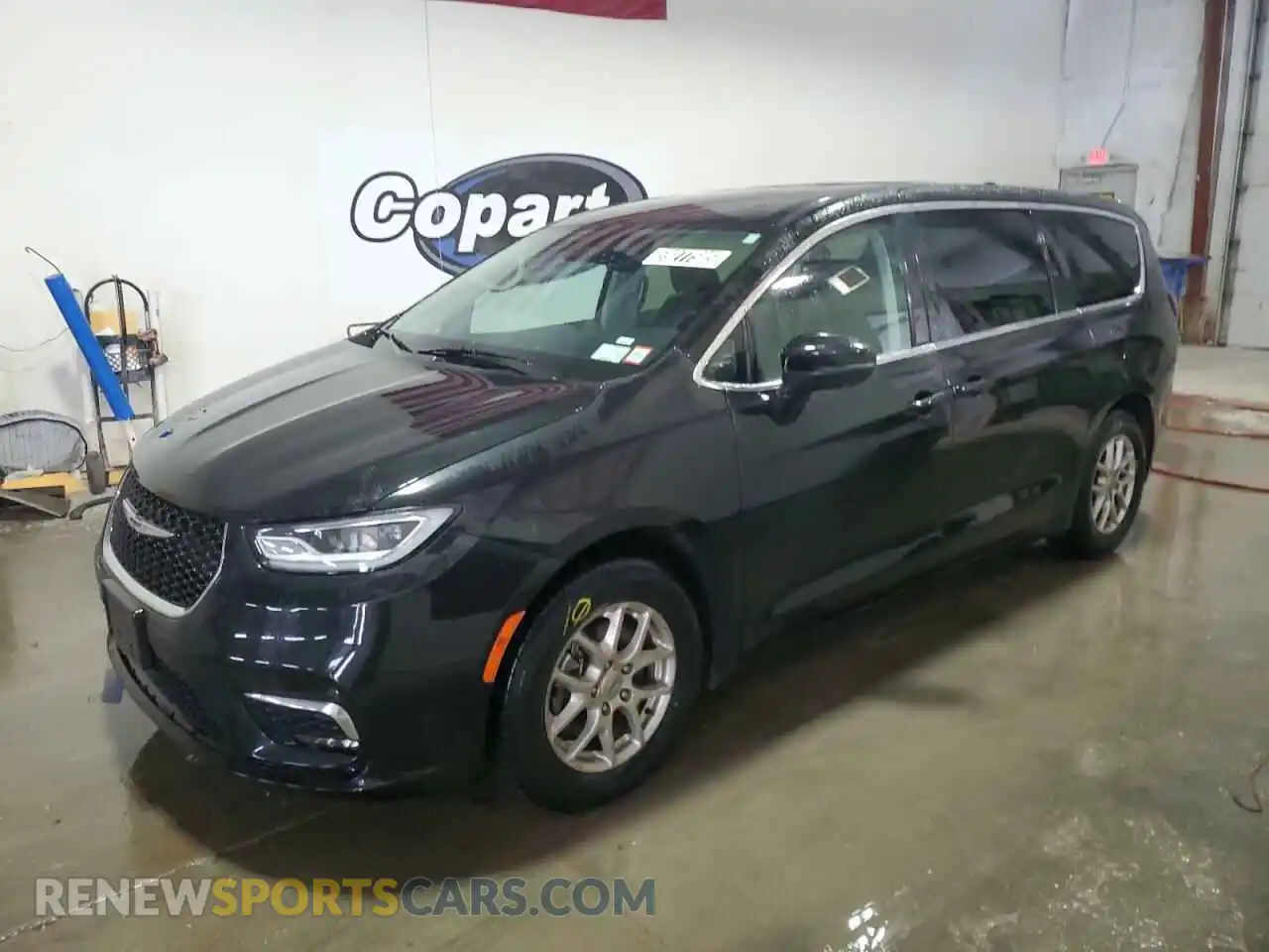 1 Photograph of a damaged car 2C4RC1BGXPR621325 CHRYSLER PACIFICA 2023