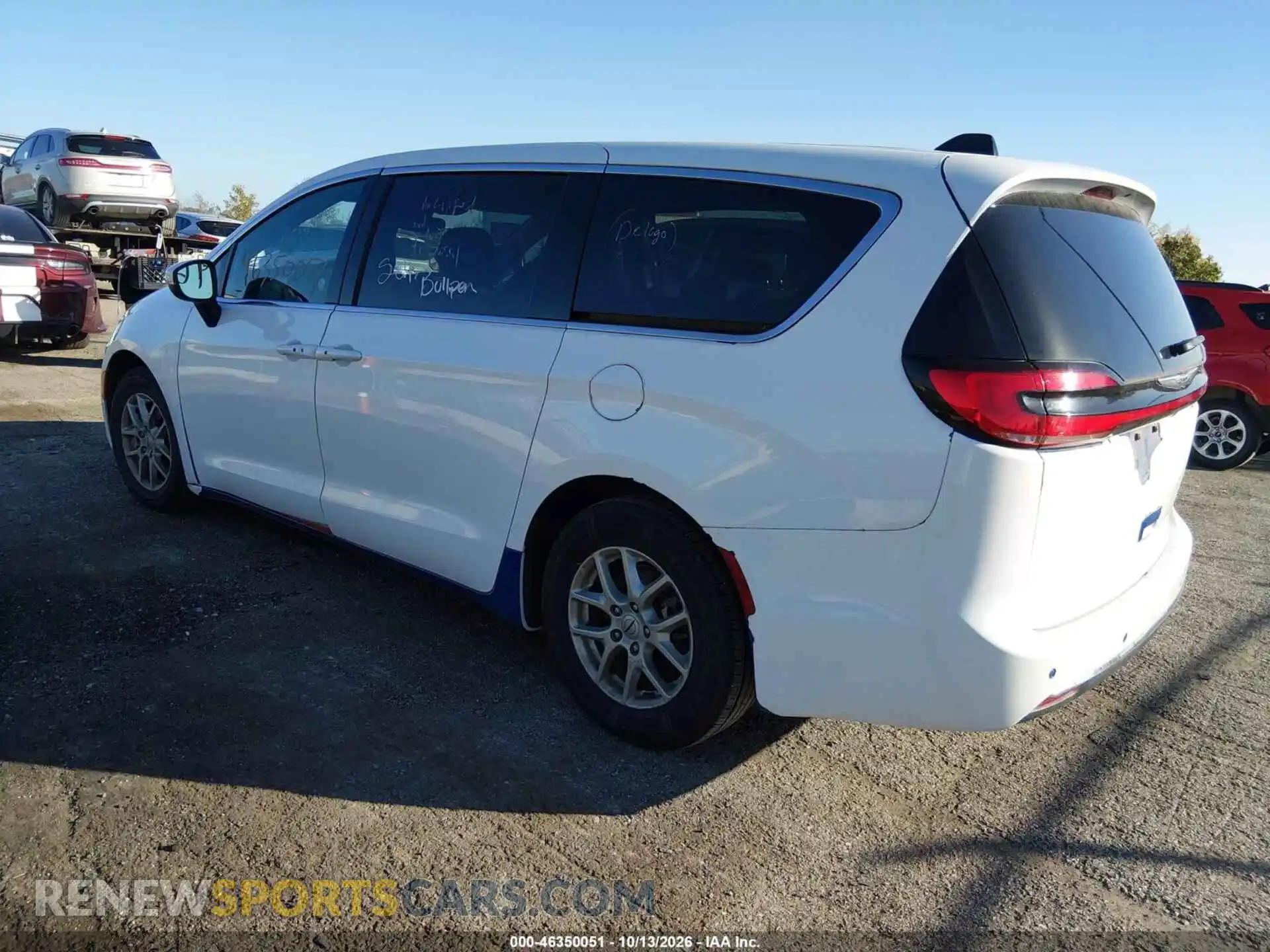 3 Фотография поврежденного автомобиля 2C4RC1FG3PR555694 CHRYSLER PACIFICA 2023