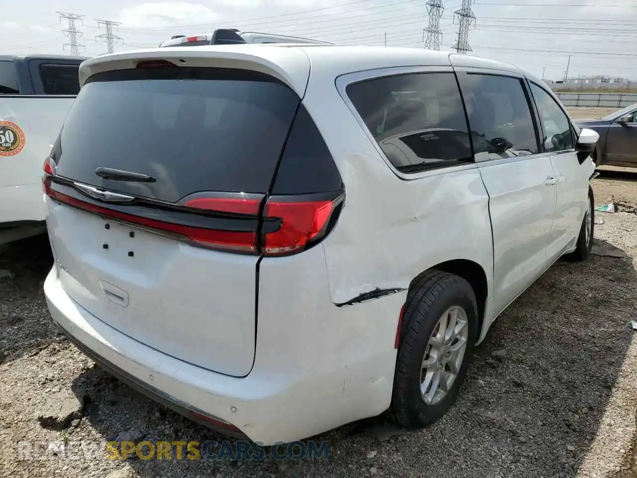 3 Photograph of a damaged car 2C4RC1FG5PR561433 CHRYSLER PACIFICA 2023