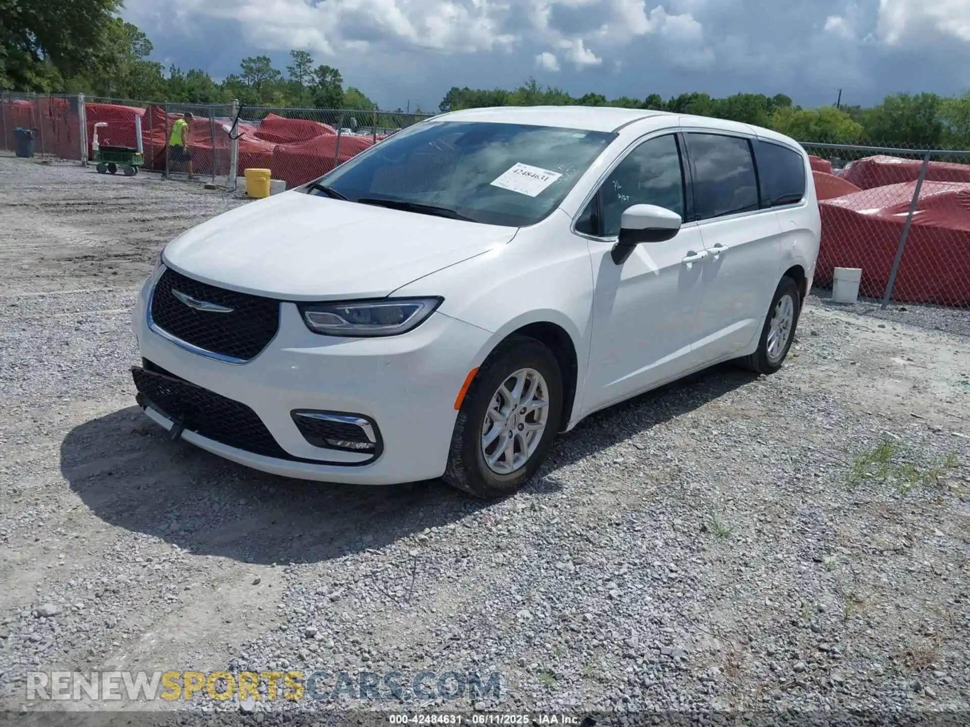 2 Photograph of a damaged car 2C4RC1FG6PR561408 CHRYSLER PACIFICA 2023
