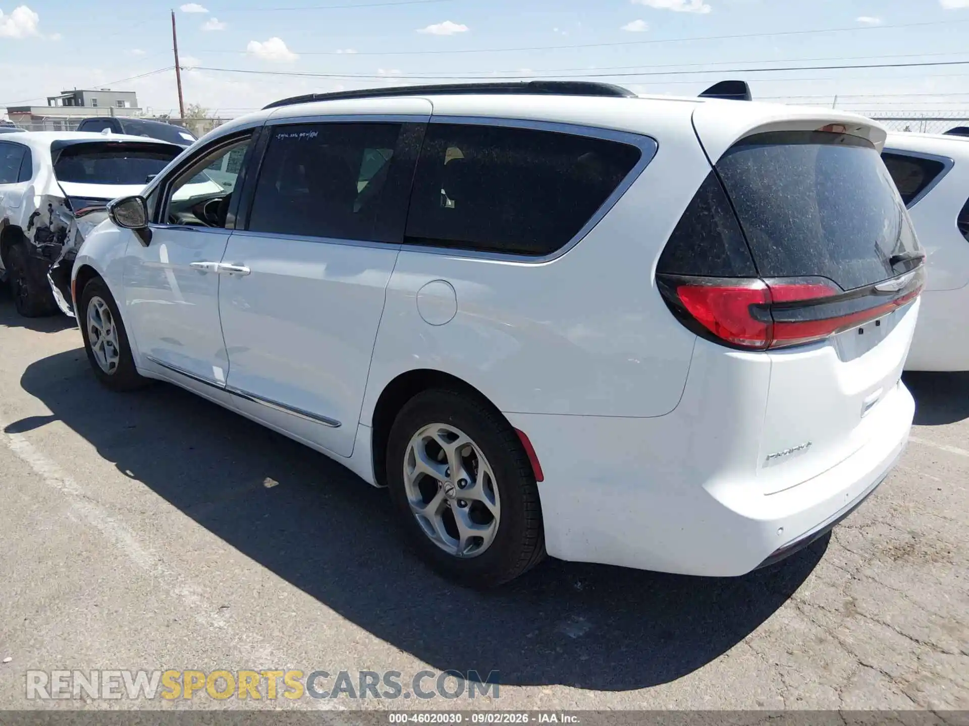 3 Фотография поврежденного автомобиля 2C4RC1GG2PR533510 CHRYSLER PACIFICA 2023